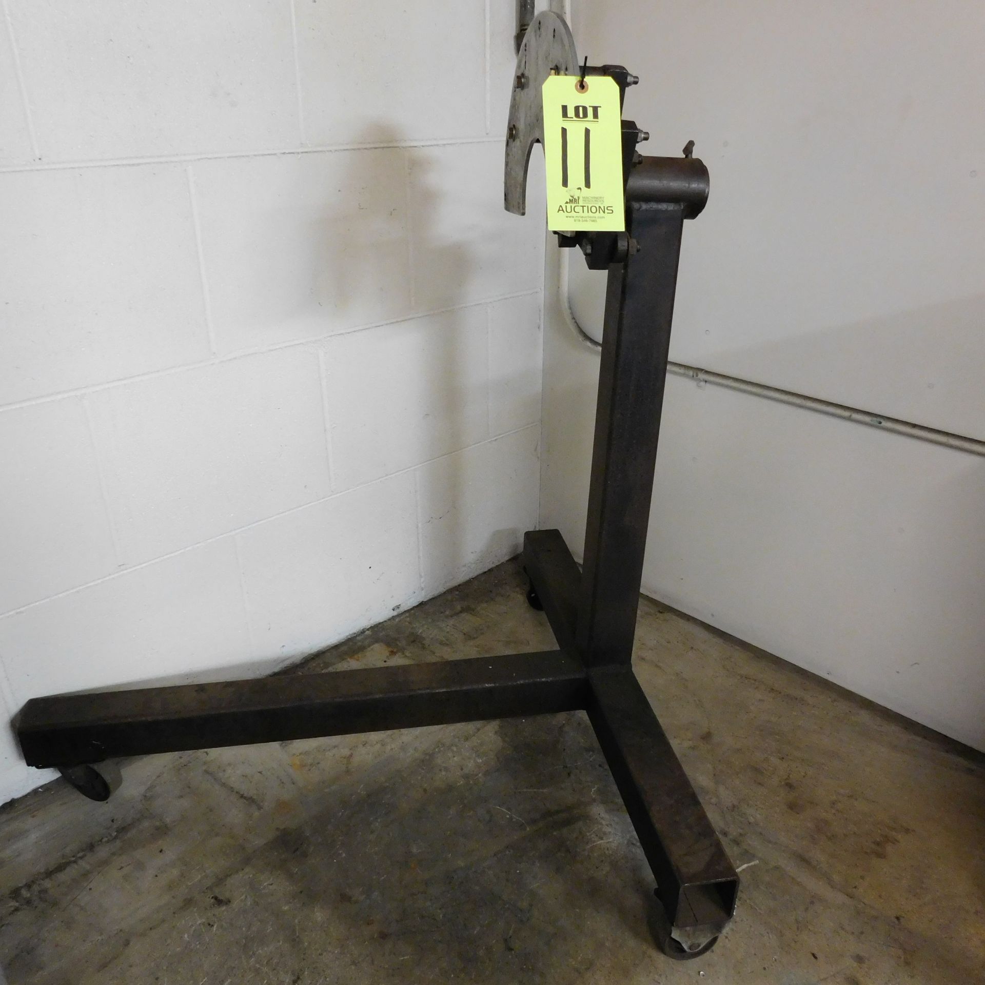 ENGINE STAND, STEEL CASTERS