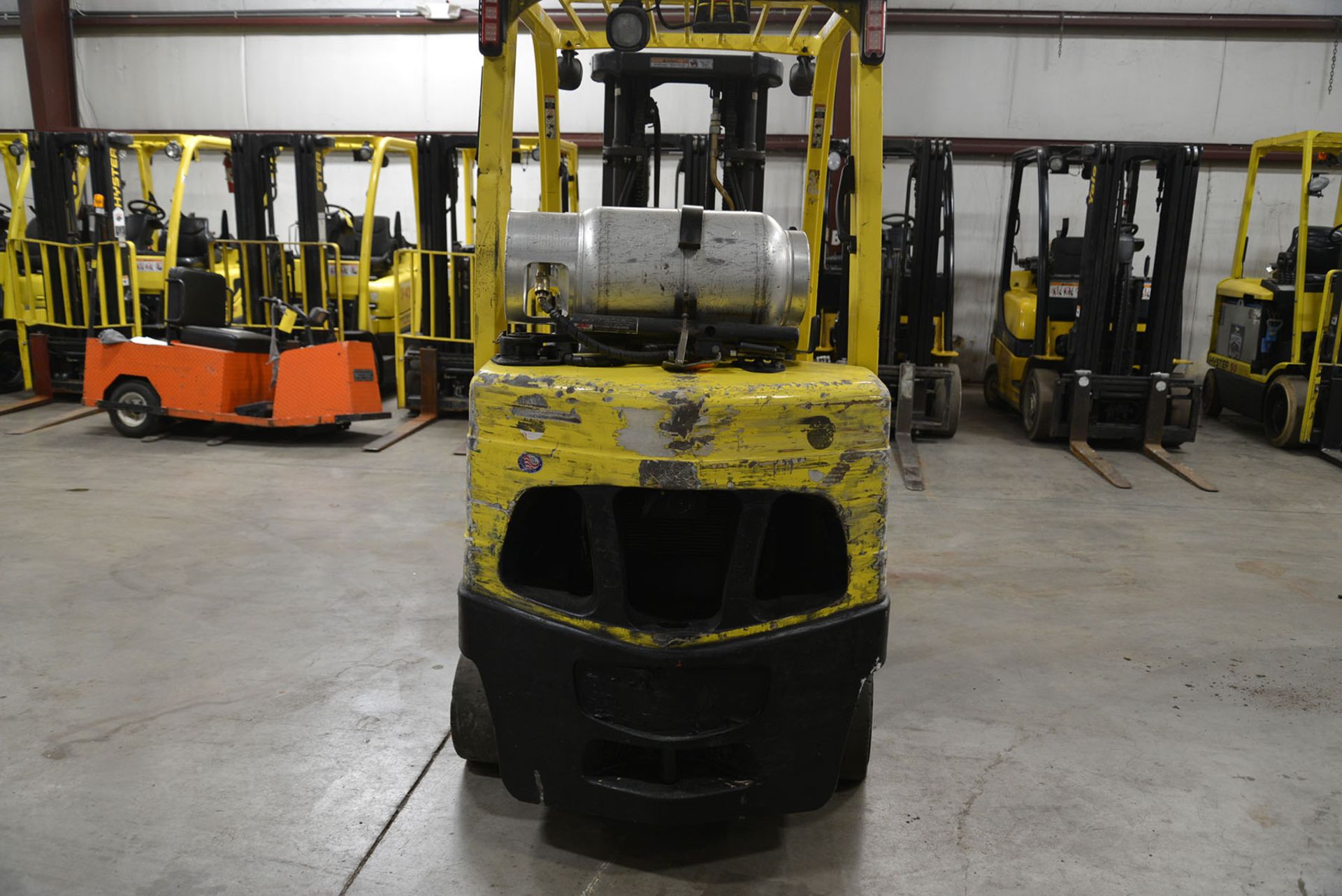 2009 HYSTER 7,000-LB., MODEL: S70FT, SN: F187V14683G, LPG, SOLID TIRES, 3-STAGE MAST, 182'' LIFT - Image 4 of 6