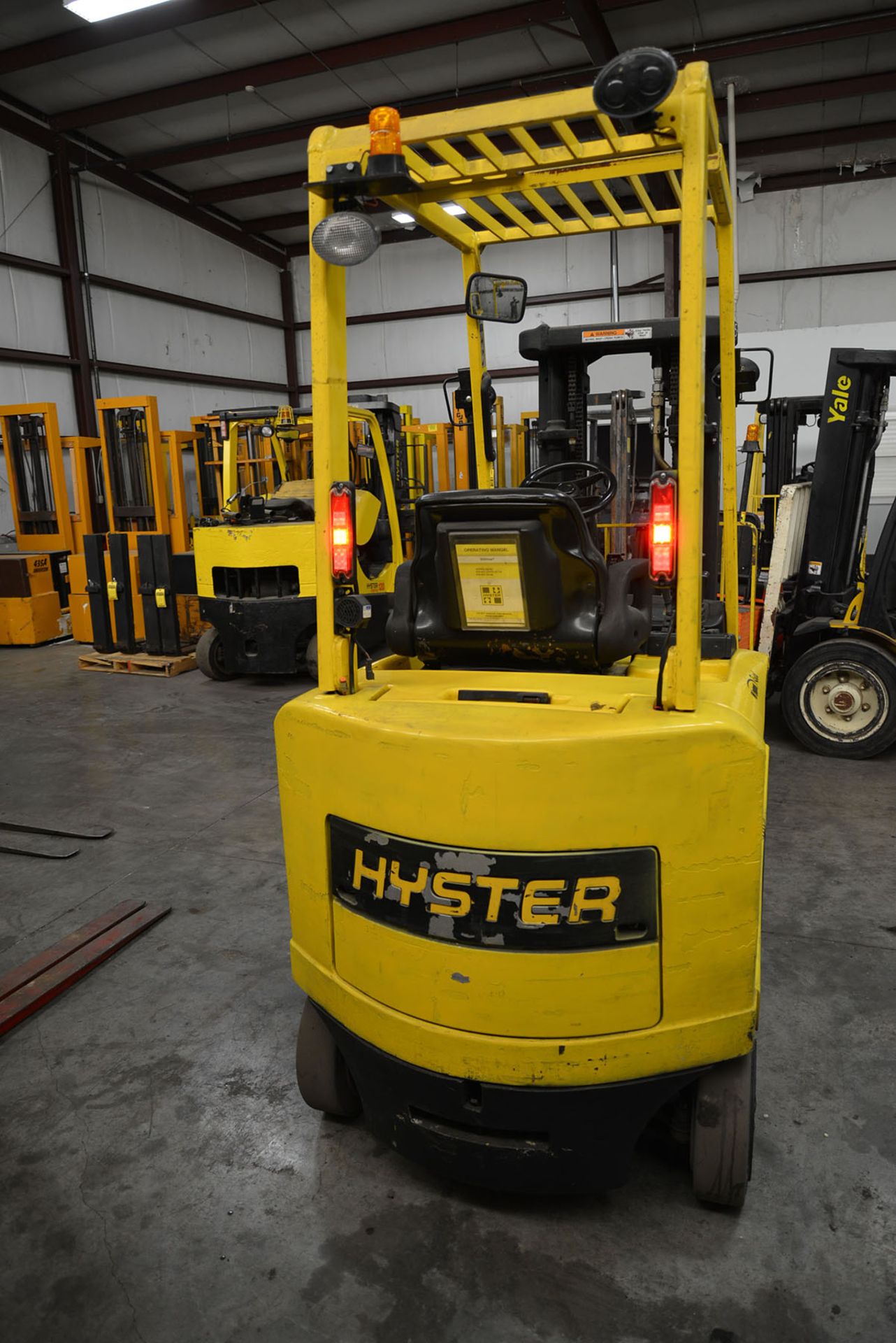 2007 HYSTER 5,500-LB., MODEL: E55Z-33, SN: G108N06319E, 48V ELECTRIC, SOLID TIRES, MONOTROL, 3-STAGE - Image 4 of 6