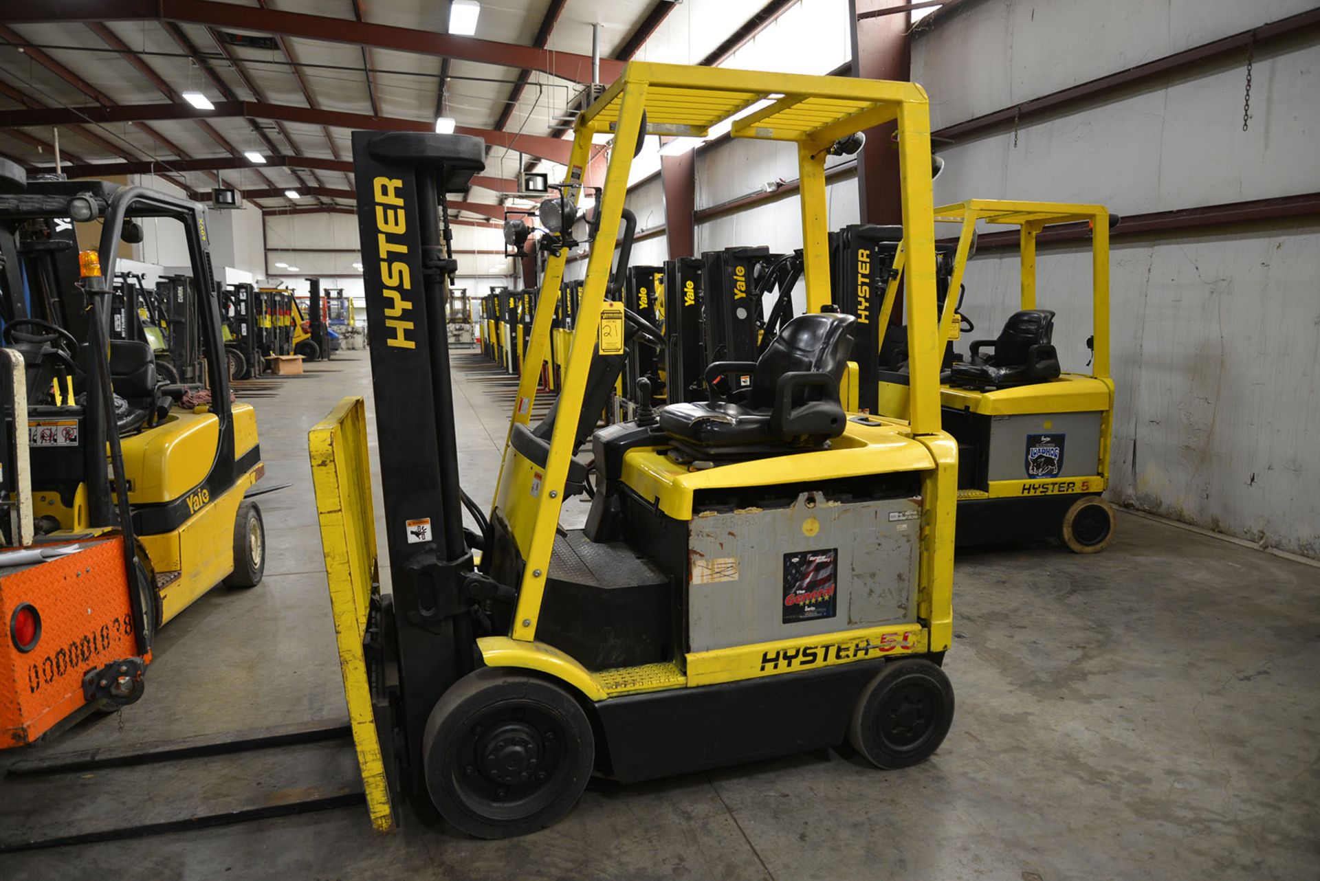 2007 HYSTER 5,500-LB., MODEL: E55Z-33, SN: G108N06319E, 48V ELECTRIC, SOLID TIRES, MONOTROL, 3-STAGE