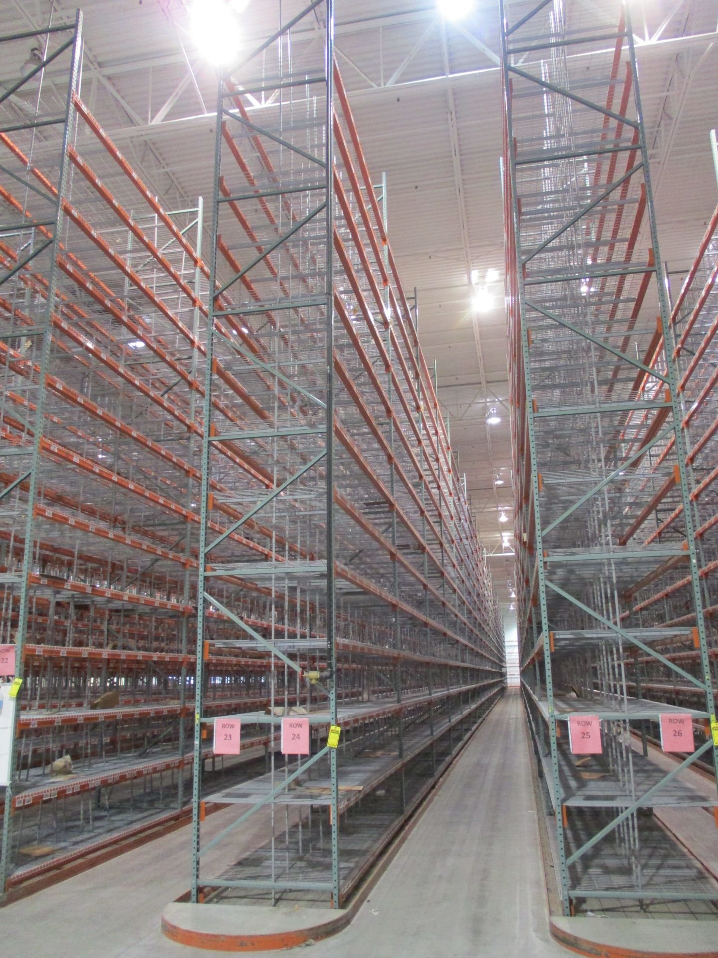 (29) SECTIONS OF INTERLAKE TEARDROP STYLE PALLET RACKING, INCLUDING (30) 30'T X 48''D UPRIGHTS