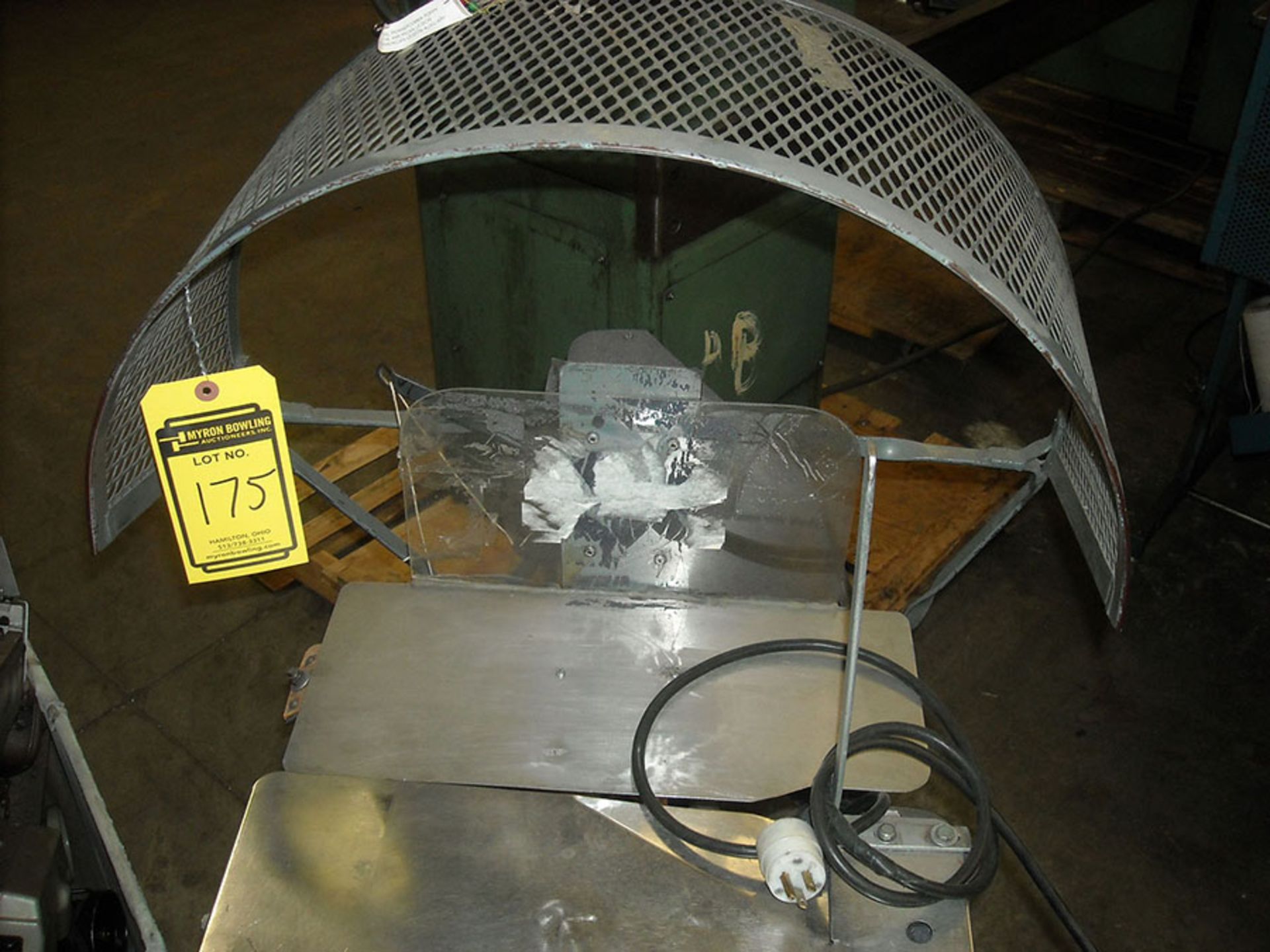 BUNN TYING MACHINE