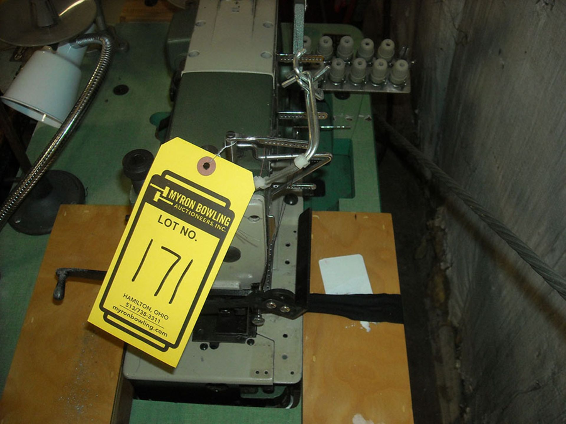 KANSAI SPECIAL MODEL DFB-1412P INDUSTRIAL SEWING MACHINE