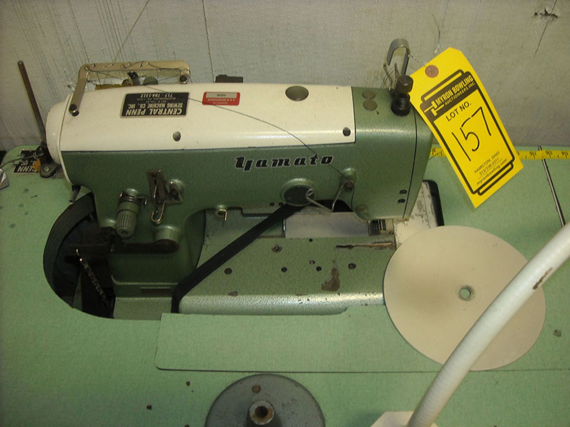 YAMATO DW1350MD INDUSTRIAL SEWING MACHINE WITH 3-NEEDLE AND 1/4'' BINDER, S/N C28948