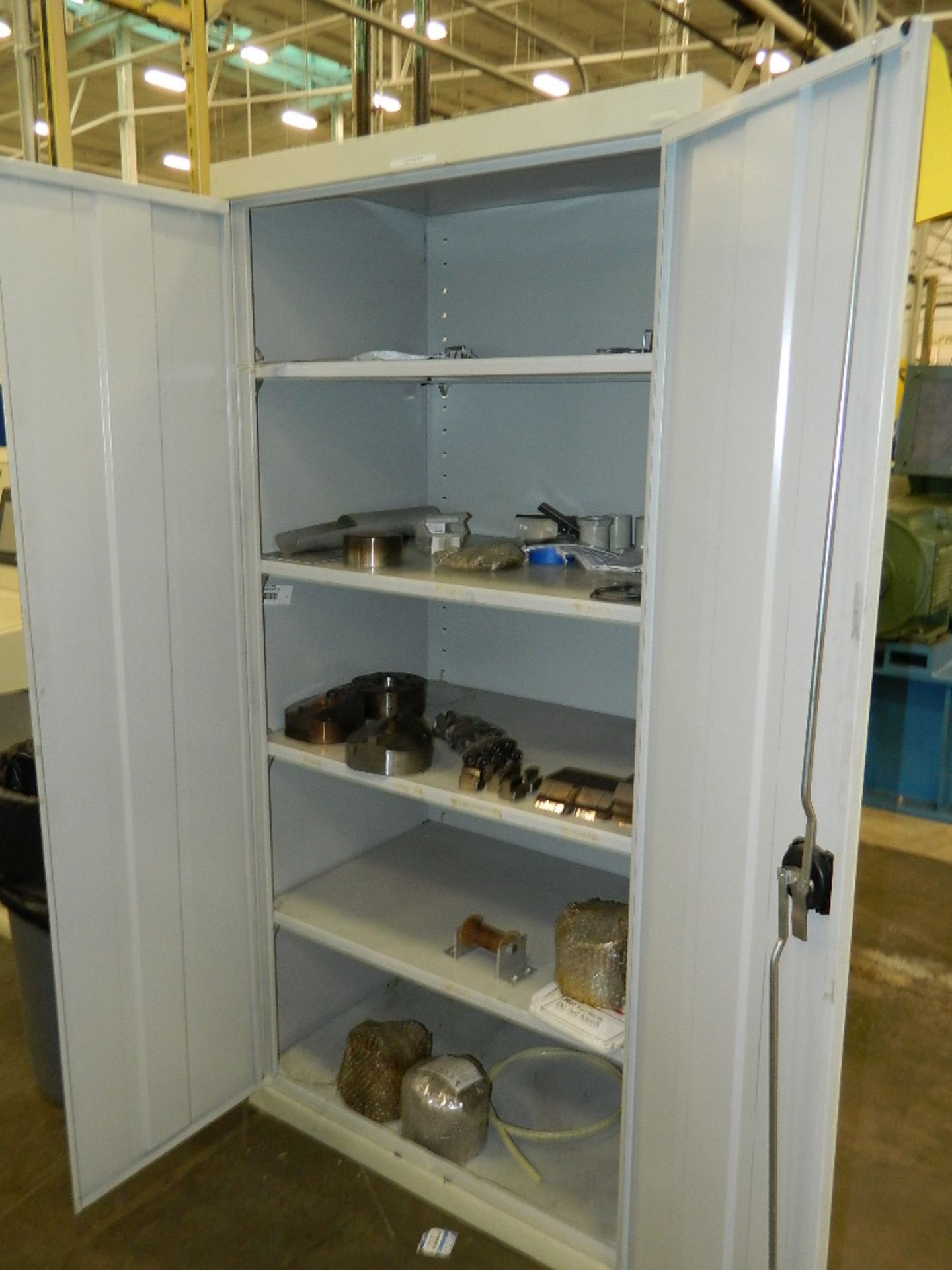 2-DOOR CABINET WITH CONFORM PARTS