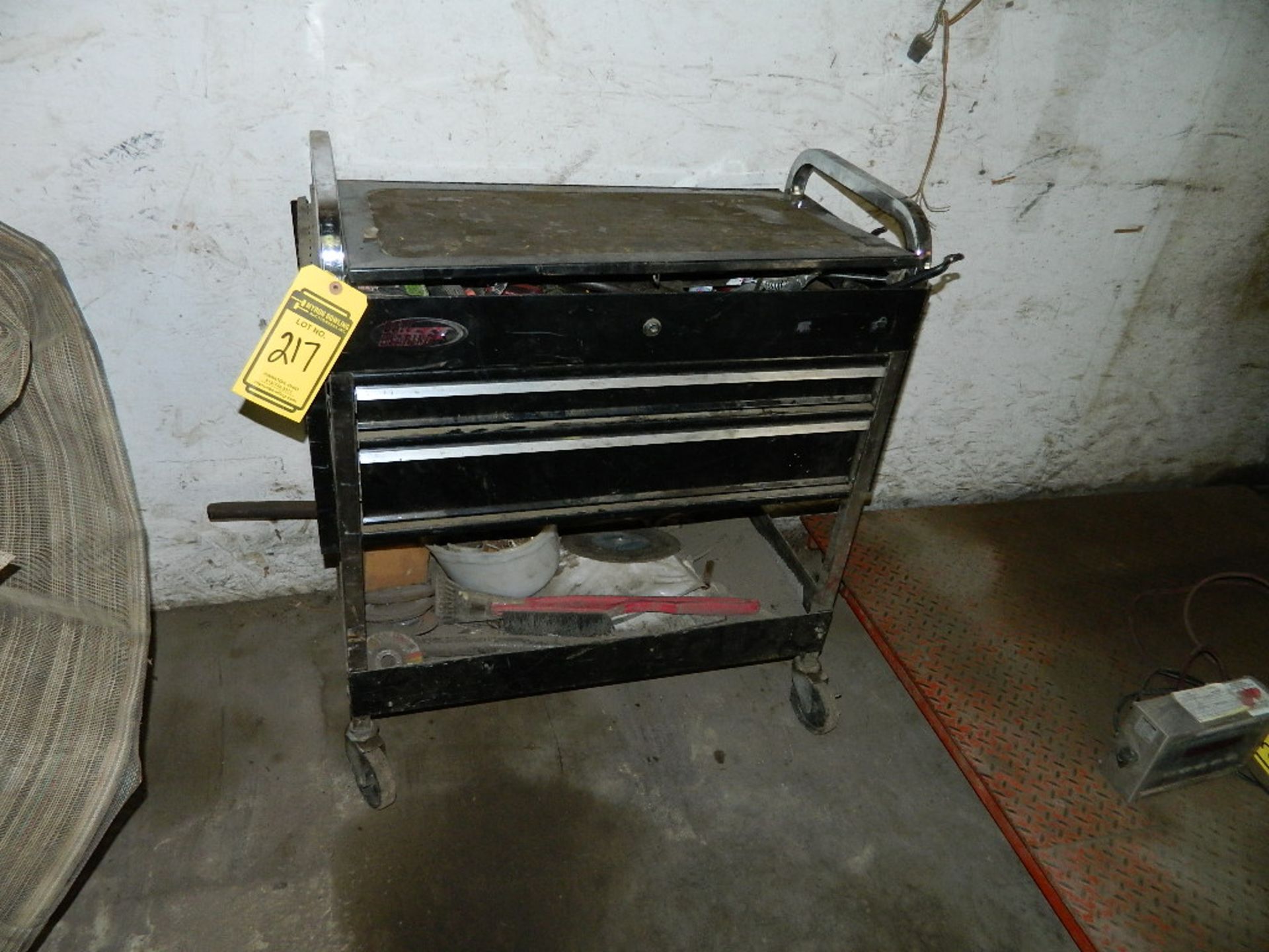 CRAFTSMAN TOOL CART AND CONTENTS