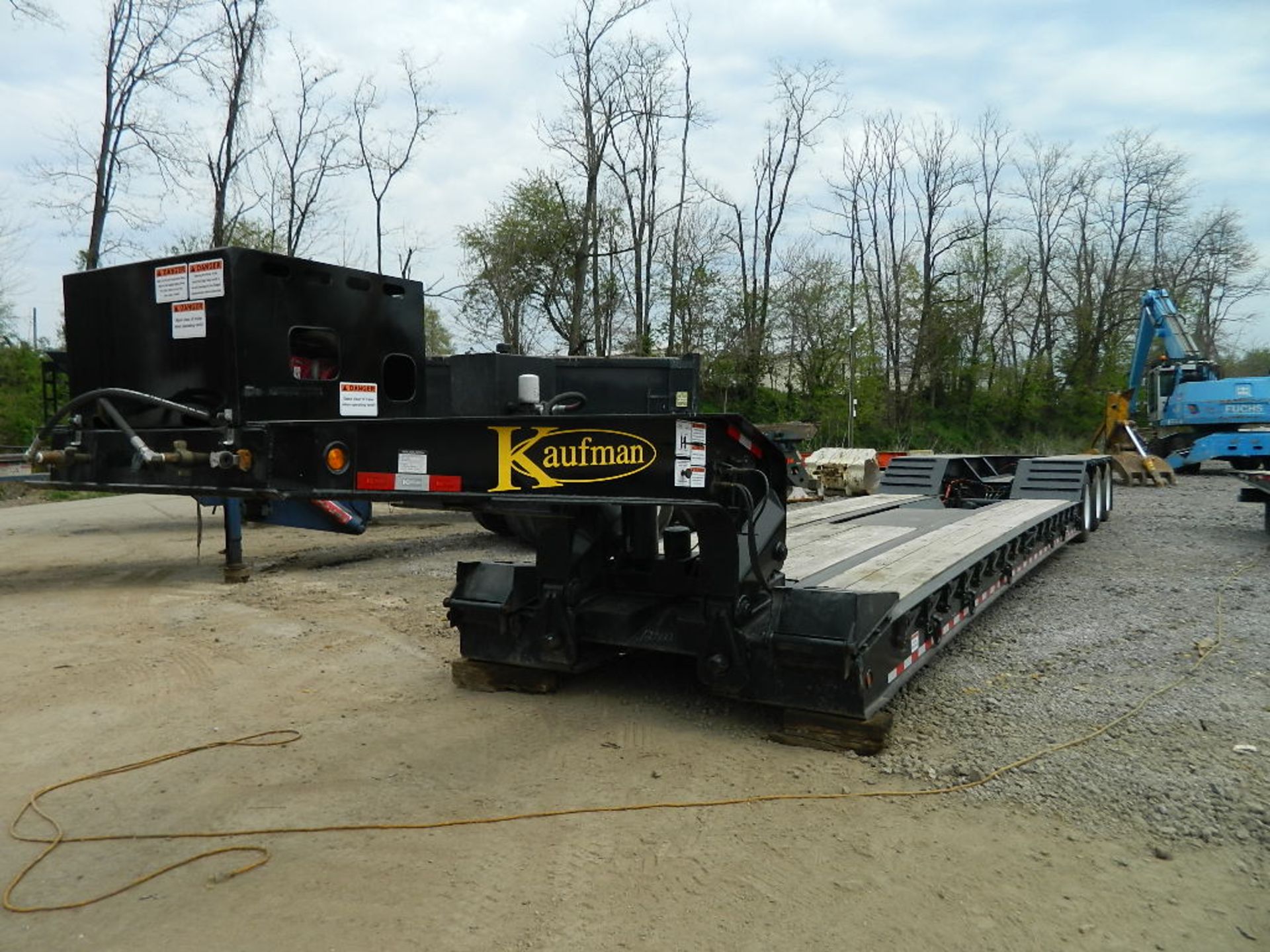 2016 KAUFMAN 55-TON RGN TRAILER, VIN 5VGFR4339GL003146, TRI-AXLE, 26' X 102'' WELL, 12' REAR