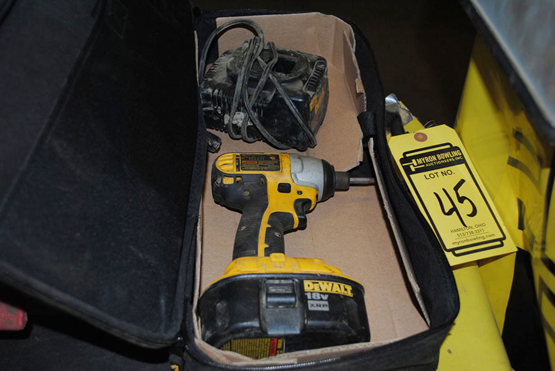 DEWALT 18-VOLT IMPACT DRIVER WITH CHARGER, BATTERY, AND CASE