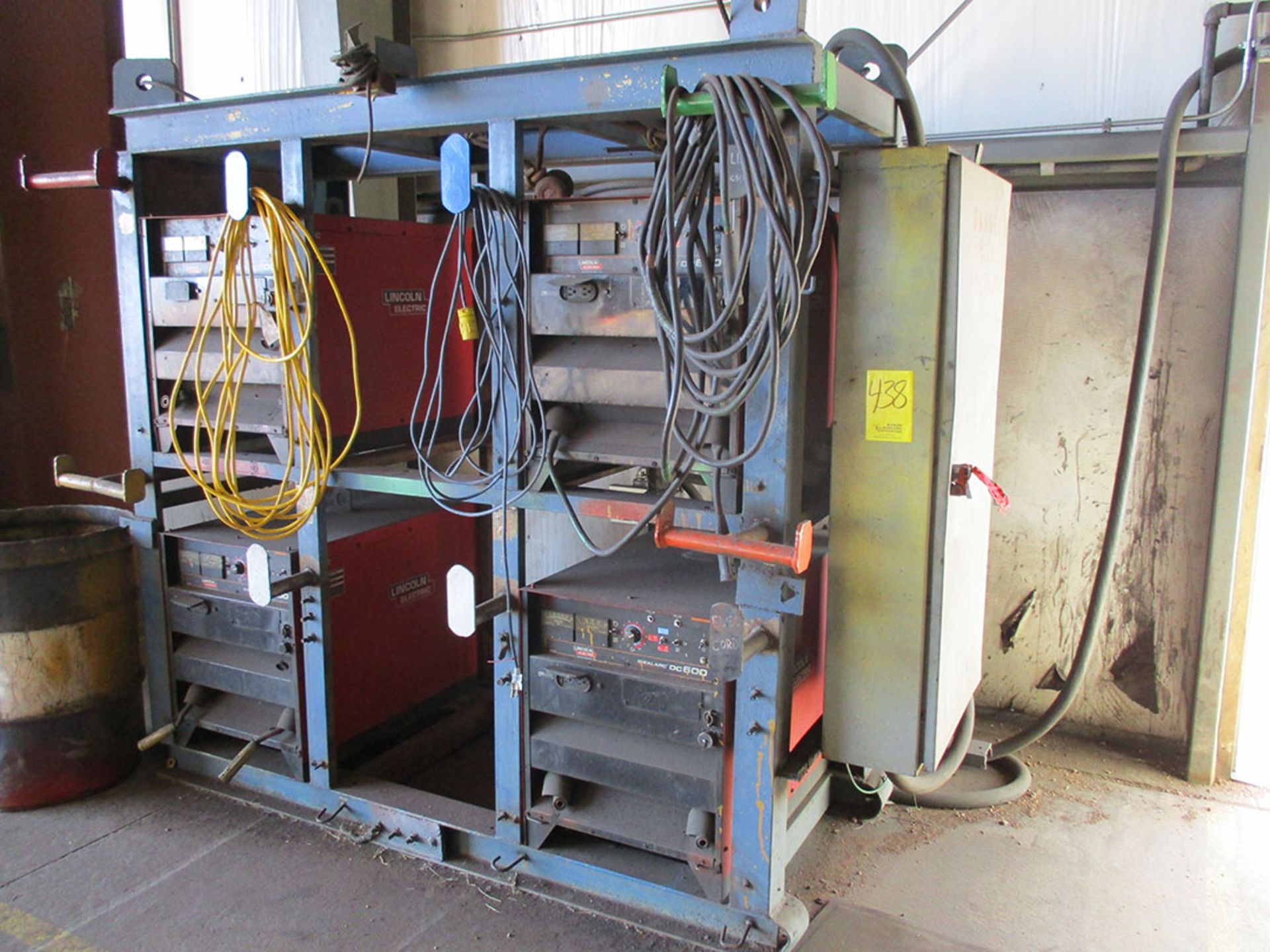 PORTABLE WELDER RACK WITH (4) LINCOLN IDEALARC DC 600 POWER SOURCES