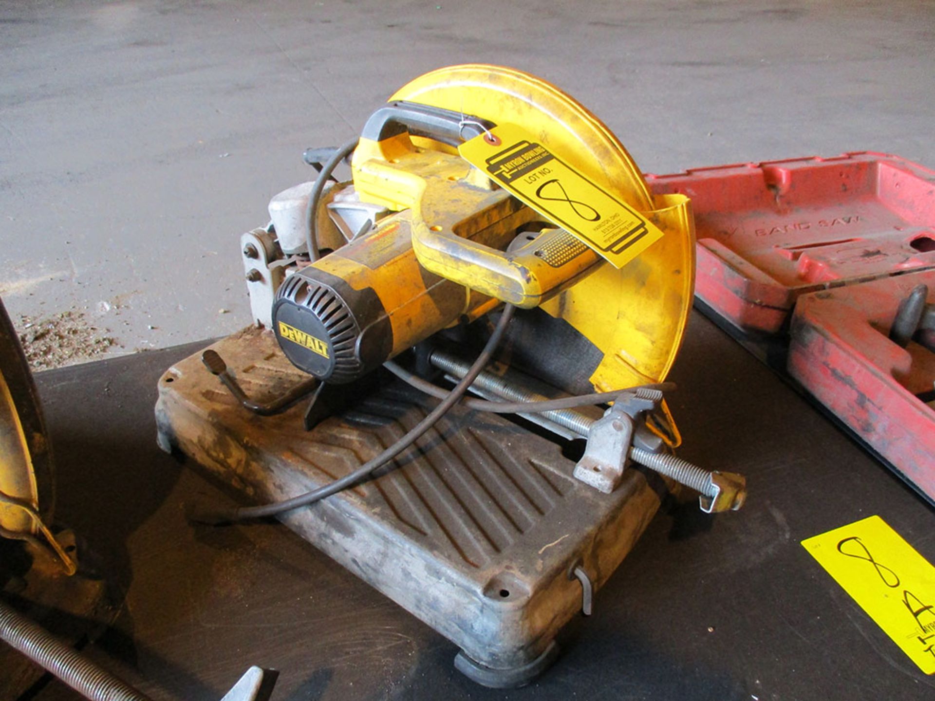 DEWALT 14'' CHOP SAW MODEL D28715, S/N 256015