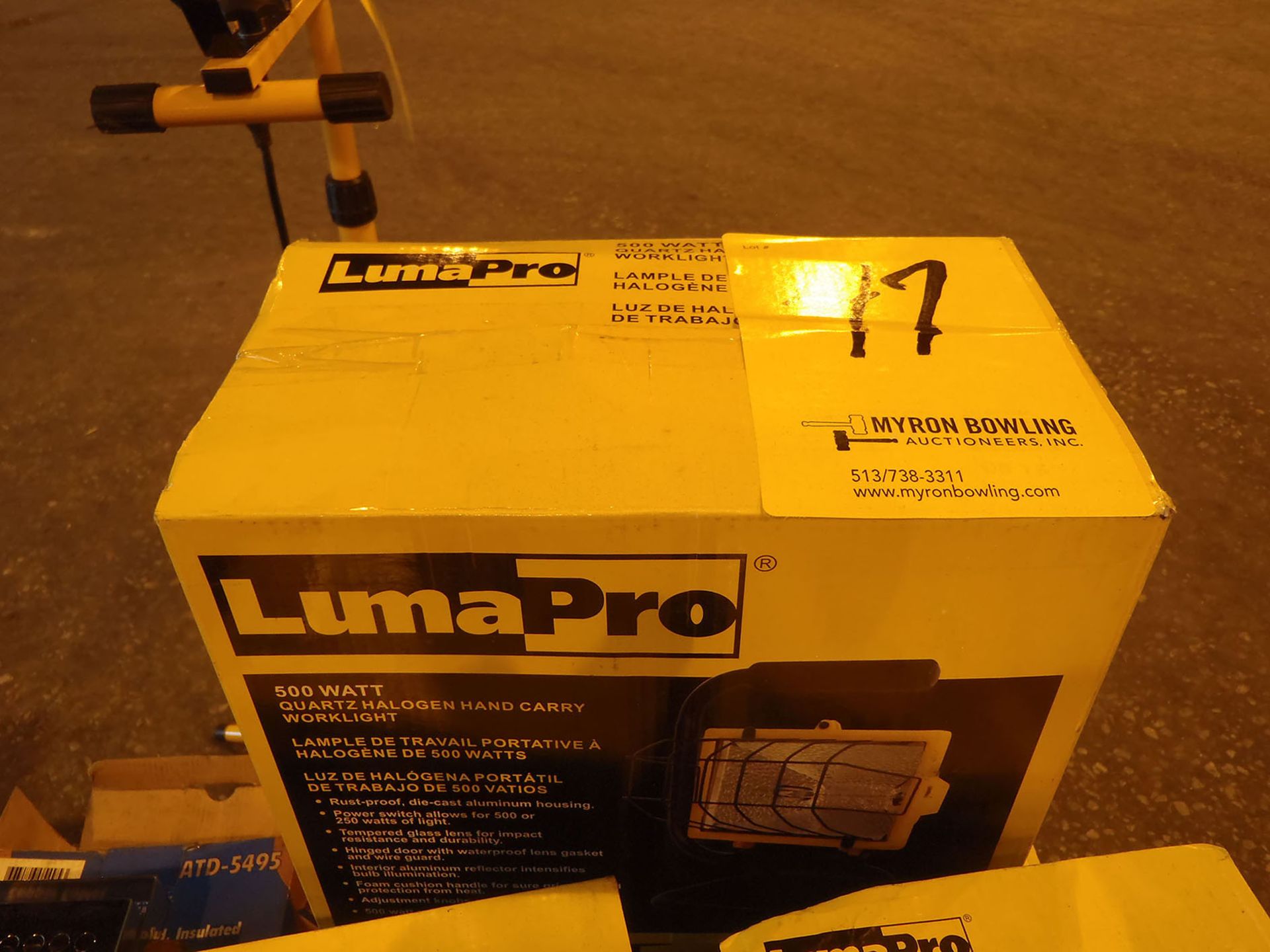 LUMAPRO 500 W. HALOGEN HAND CARRY WORKLIGHT (NEW)