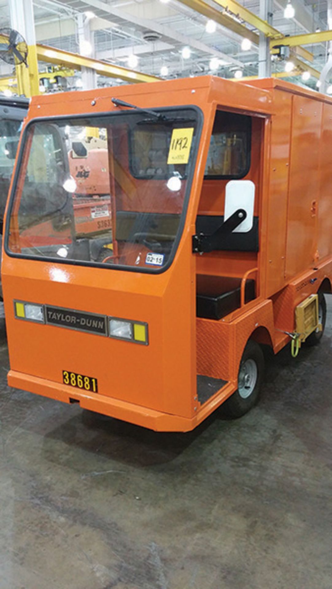 2014 TAYLOR DUNN ELECTRIC MAINTENANCE CART; MODEL B0-210-36, 36-VOLT, 230 HOURS, S/N 196723 - Image 2 of 6