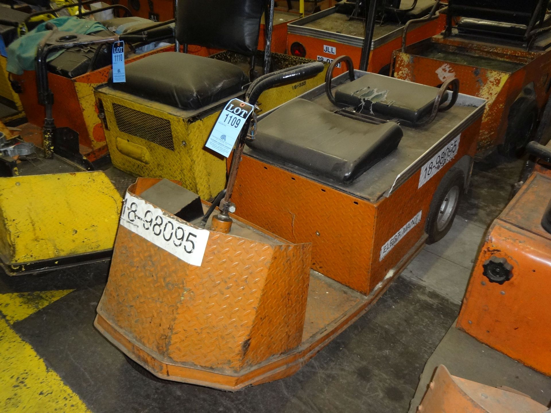 CUSHMAN 3-WHEEL ELECTRIC MAINTENANCE CART