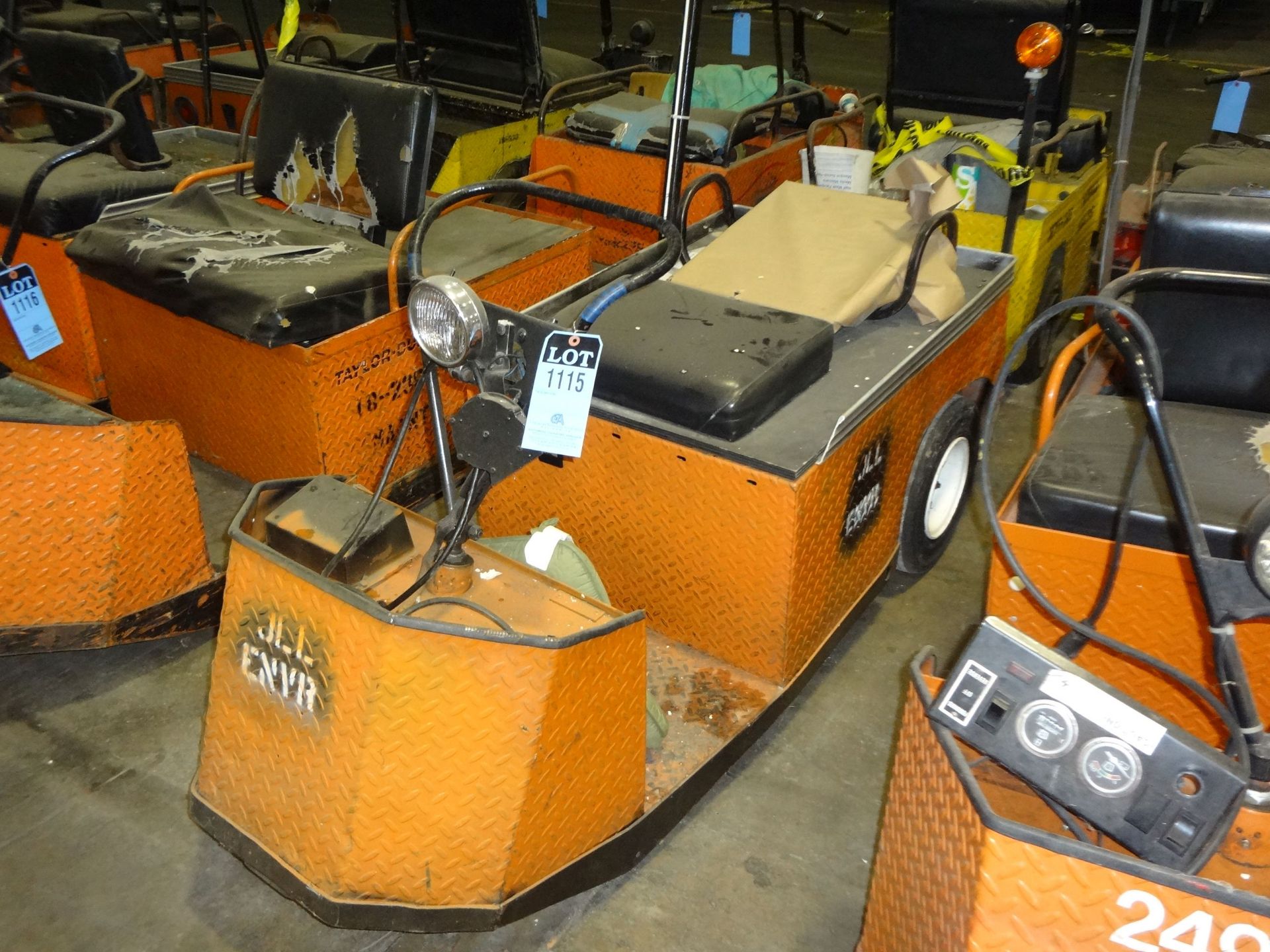 CUSHMAN 3-WHEEL ELECTRIC MAINTENANCE CART