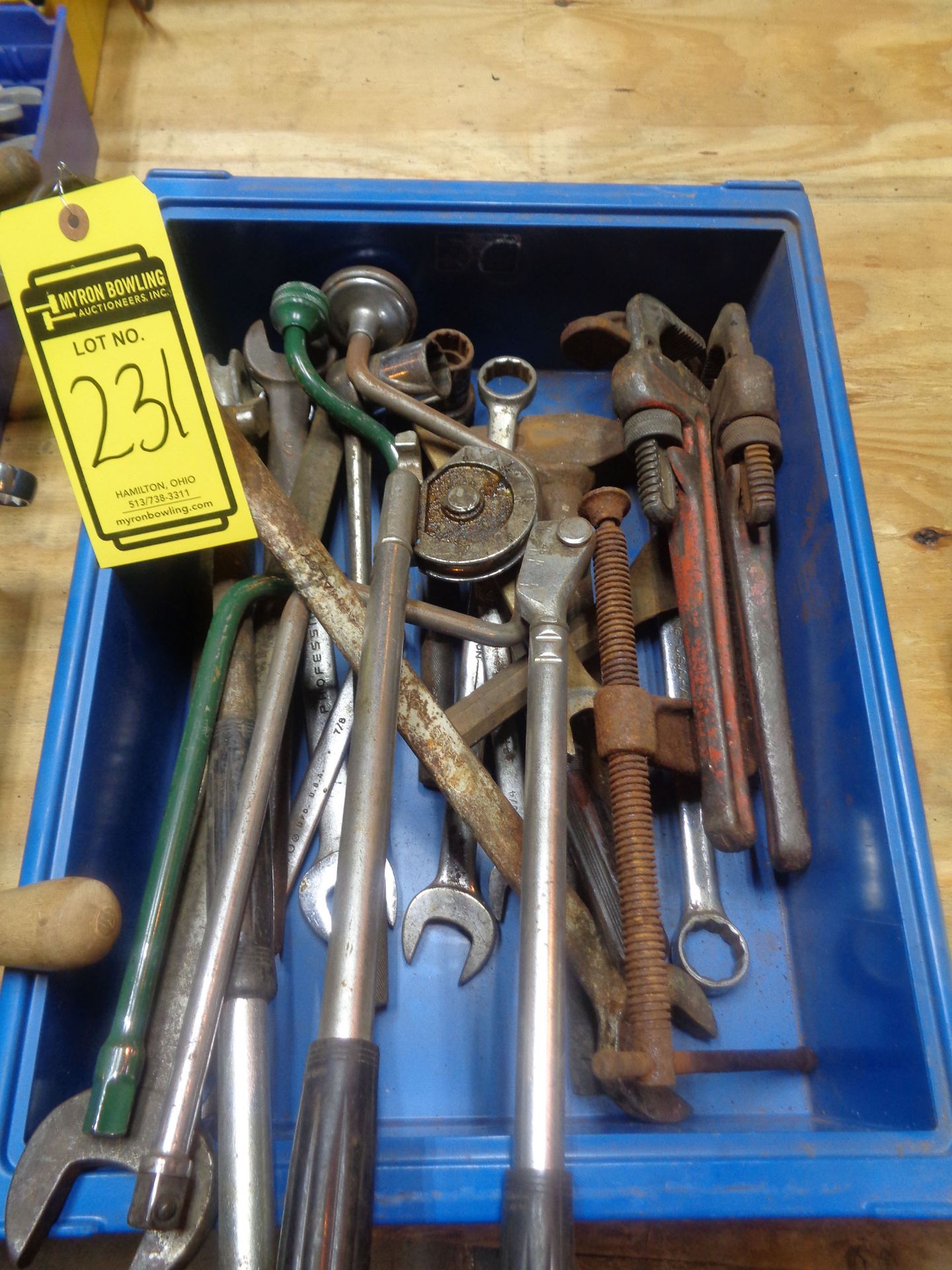 LOT OF ASSORTED HAND TOOLS - WRENCHES, BENDERS, SCREWDRIVERS