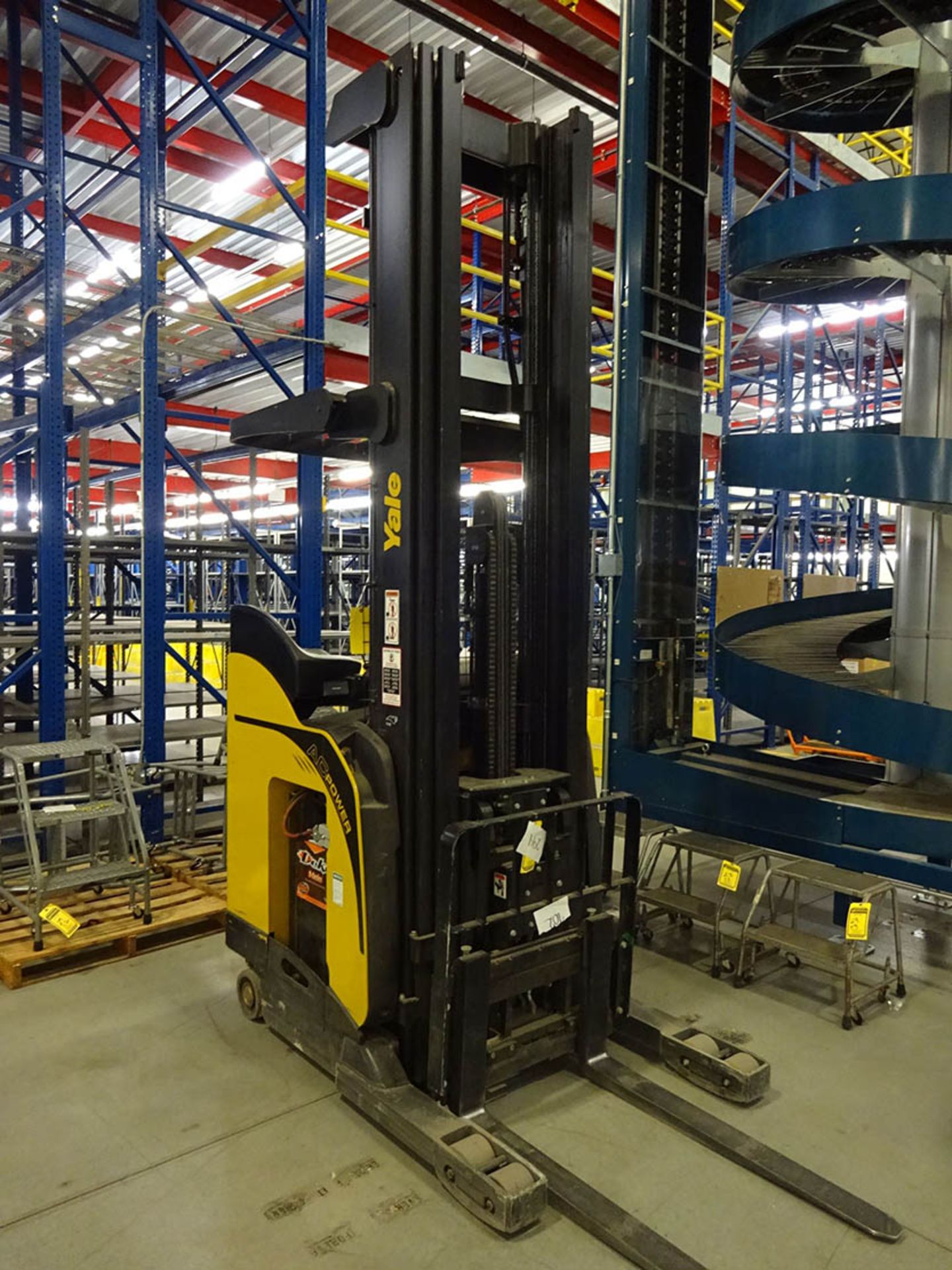 2015 4,500 LB. YALE MODEL NR045EB STAND UP ELECTRIC REACH TRUCK, S/N D861N02431N, 302'' / 131''