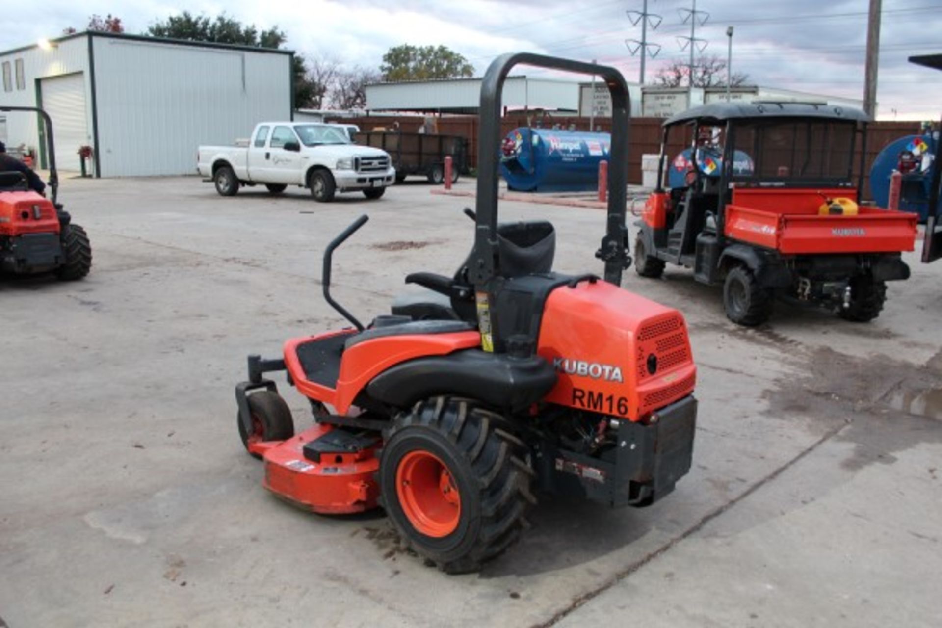 Kubota ZD323 Zero Turn Mower, M# ZD323, S/N 12068, 1,279 Hours - Image 4 of 7