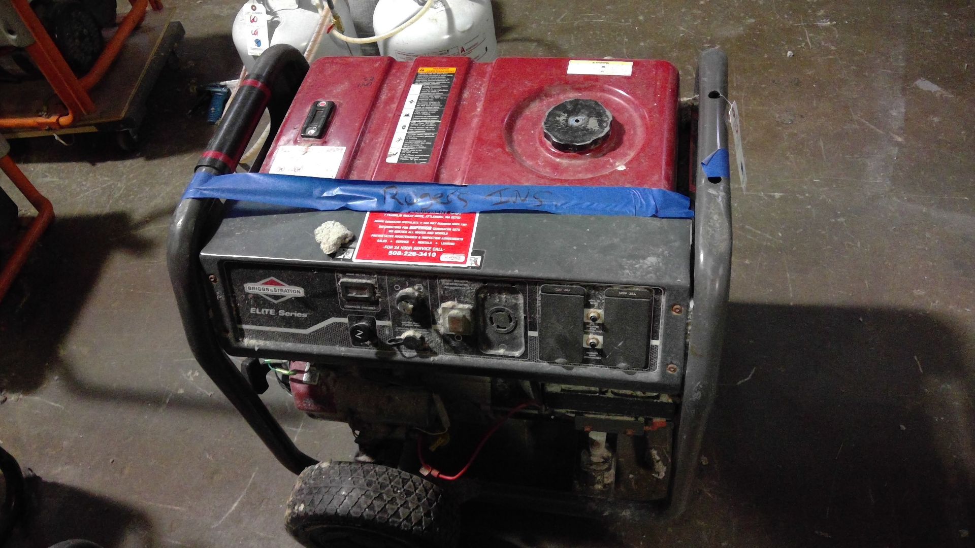 Briggs & Straton Elite Series 8,000W Gas Powered Generator (Hrs - 515)