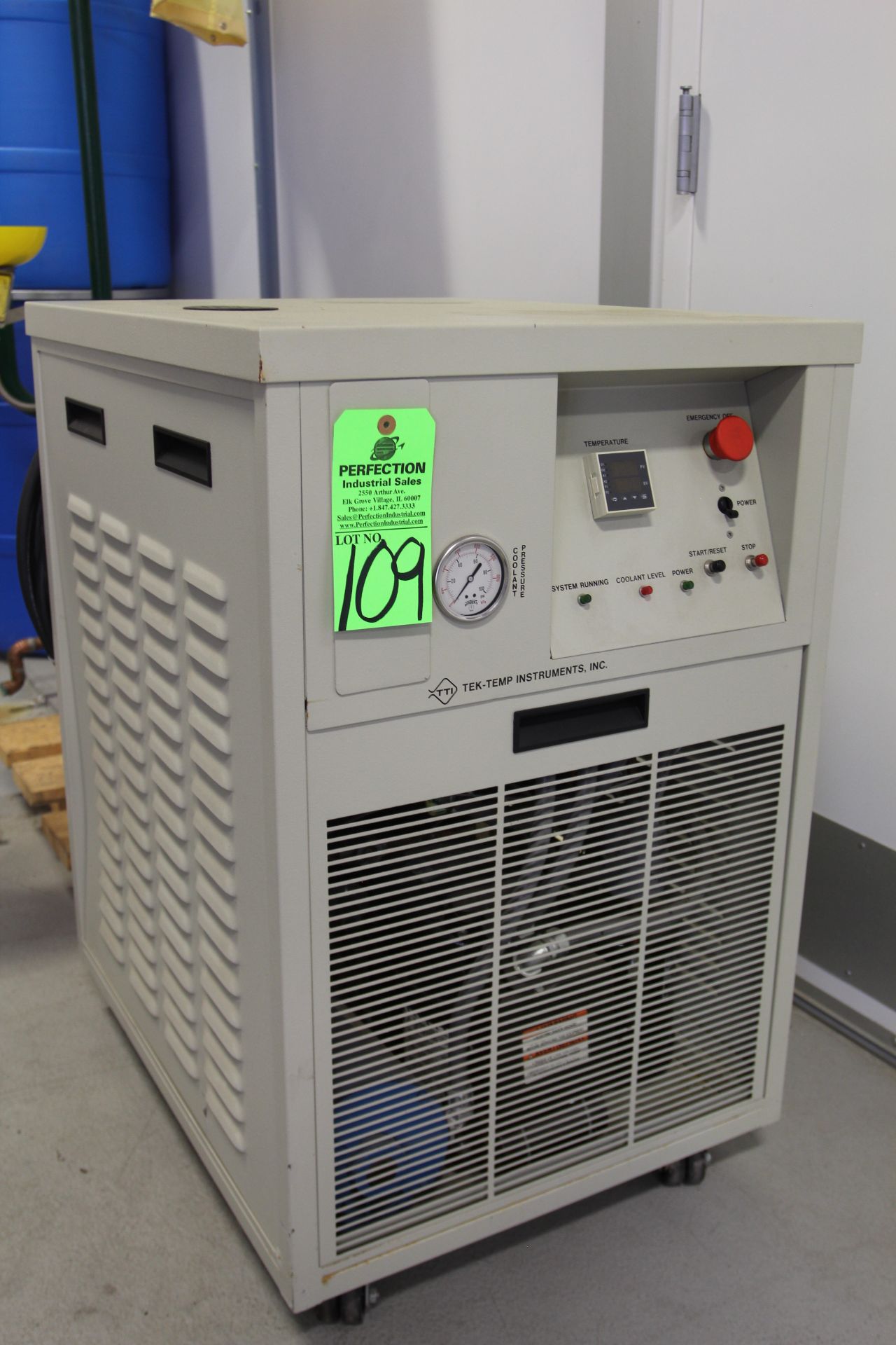 Tek-Temp TKD250/10,000 Chiller, s/n D10975809T2D; 10,000 BTU; R-22 Refrigerant; 48 Oz