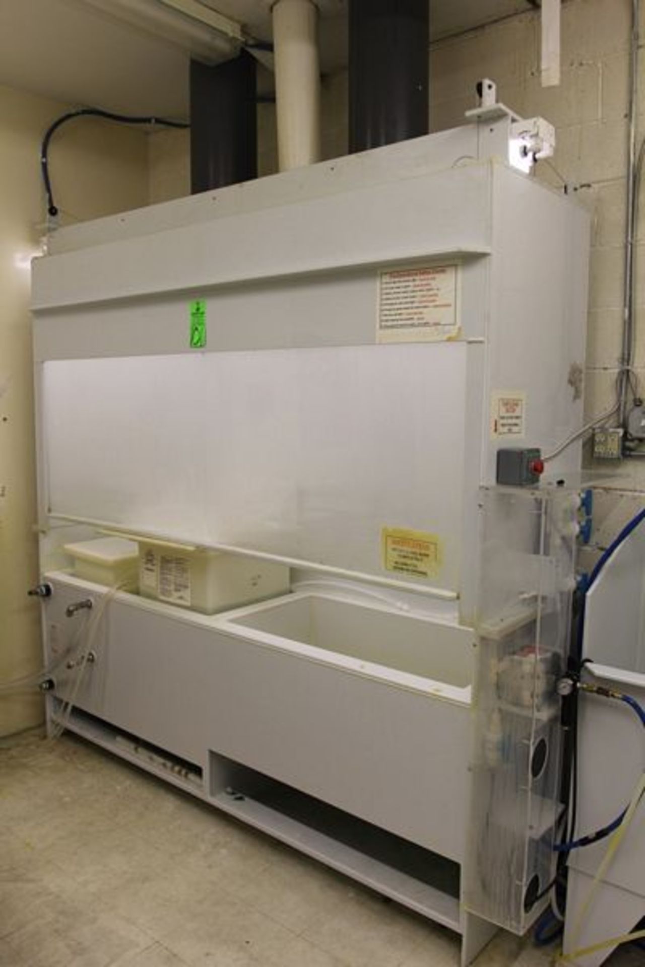 Fume Hood Cabinet