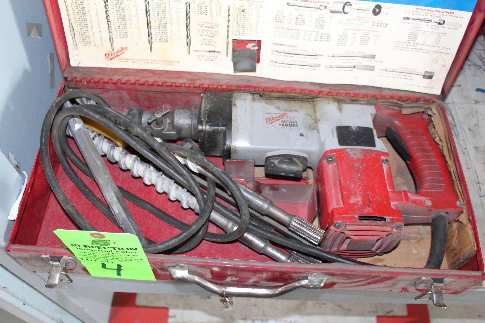 Milwaukee 1-1/2" Electric Rotary Hammer Drill w/ Case - Image 2 of 2