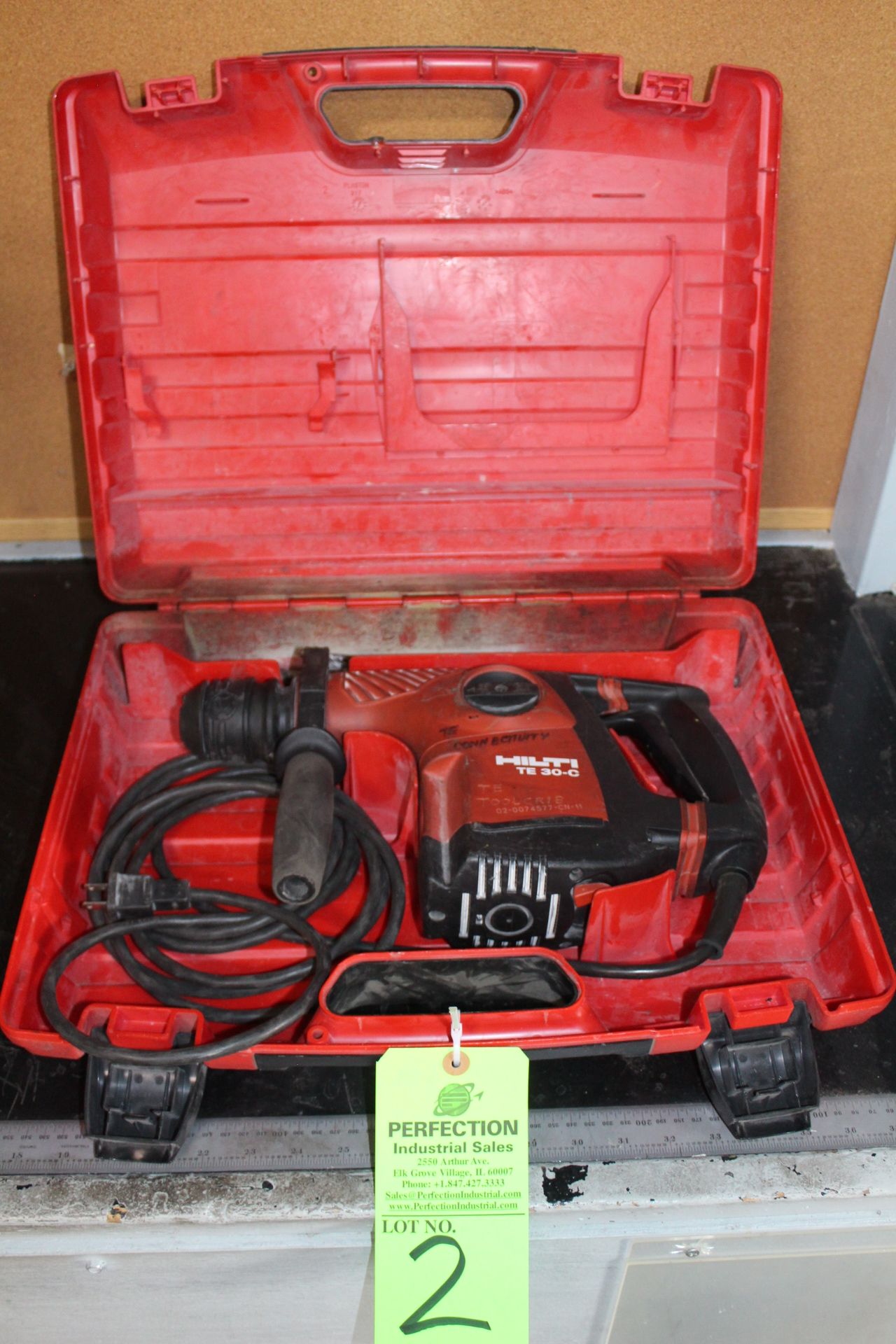 Hilti TE 30-C Electric Rotary Hammer Drill w/ Case