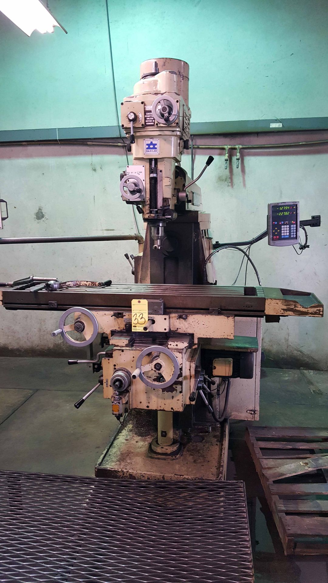 HORIZONTAL/VERTICAL TURRET MILL, DAH-LIH MDL. DL-GH950, 12" x 53" table, #40 NST spdl. taper,