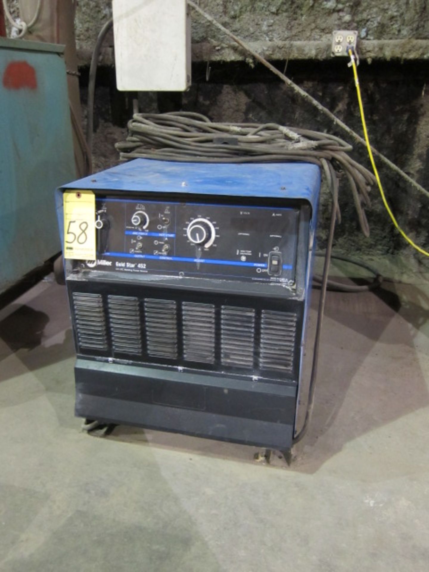 WELDING POWER SUPPLY, MILLER GOLDSTAR MDL. 452, 450 amps @ 38 v. output, 60% duty cycle, S/N