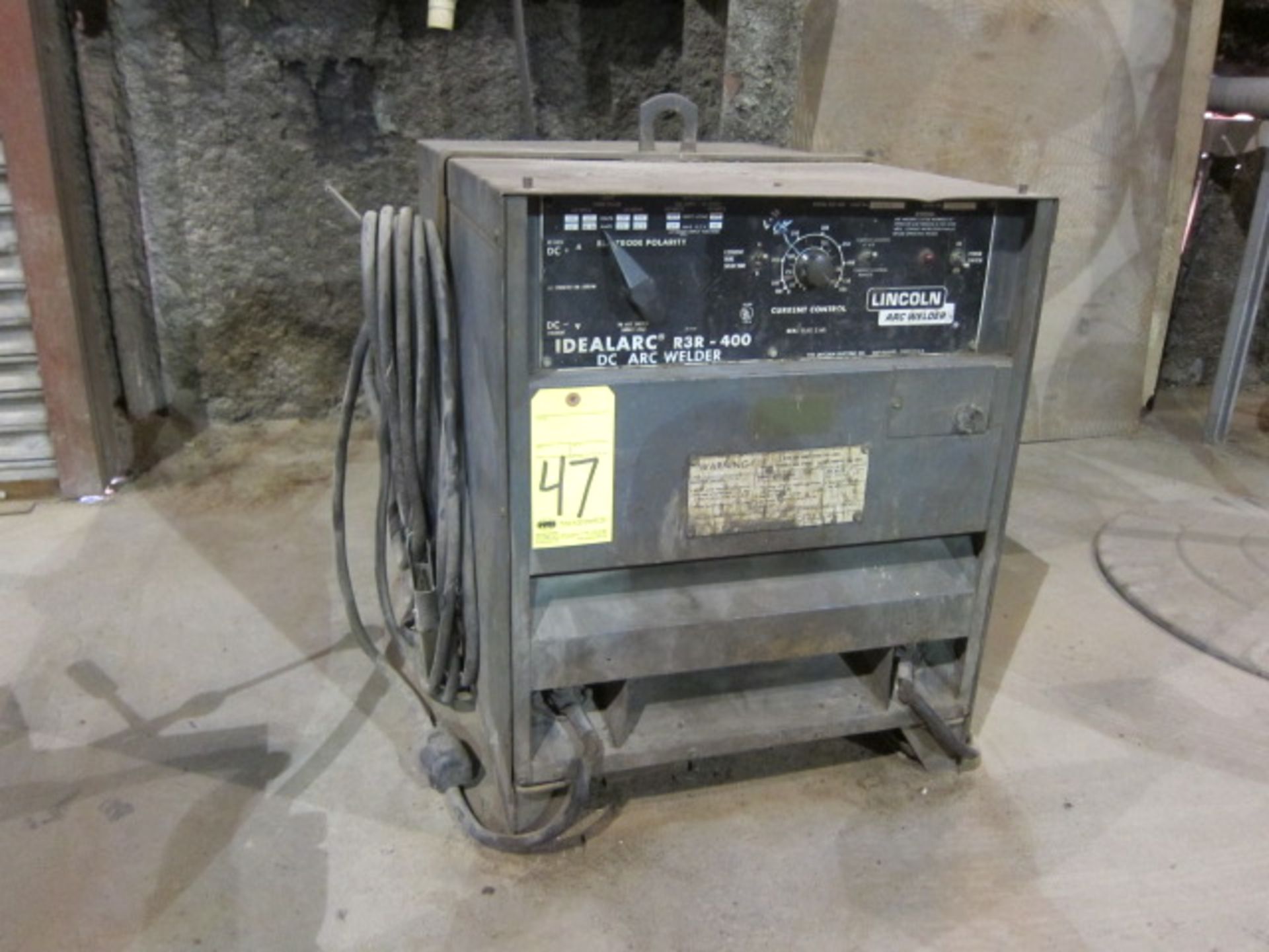 WELDING POWER SUPPLY, LINCOLN MDL. R3R-400, 400 amps @ 40 v. output, 100% duty cycle, S/N AC508003