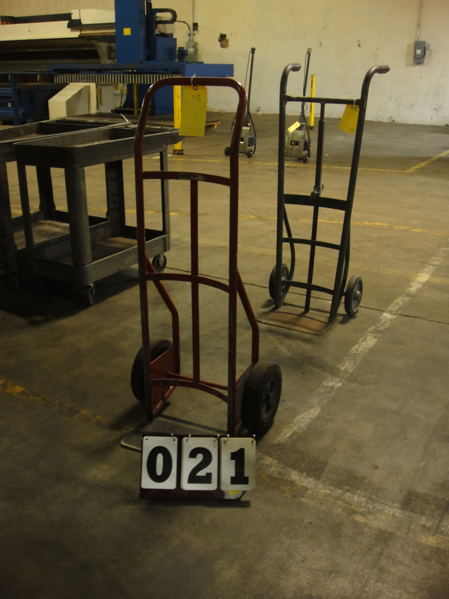 2-WHEEL HAND TRUCK