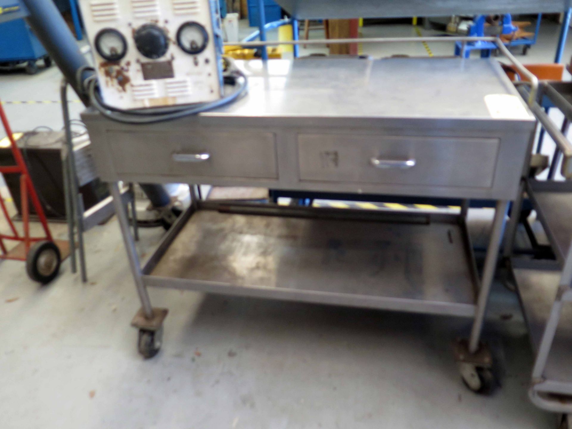 STAINLESS STEEL CART ON ROLLER, 4' , 2-drawer