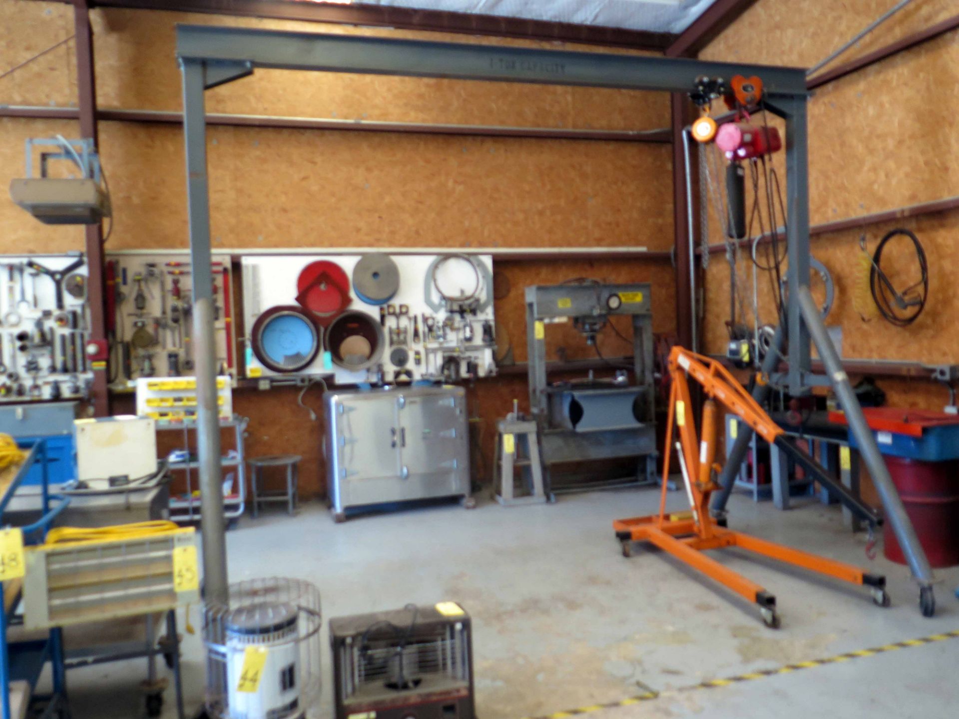 ROLLING A-FRAME GANTRY, WESCO,  1 T. cap., w/1 T. cap. Little Mule elec. chain hoist & 1 T. cap.