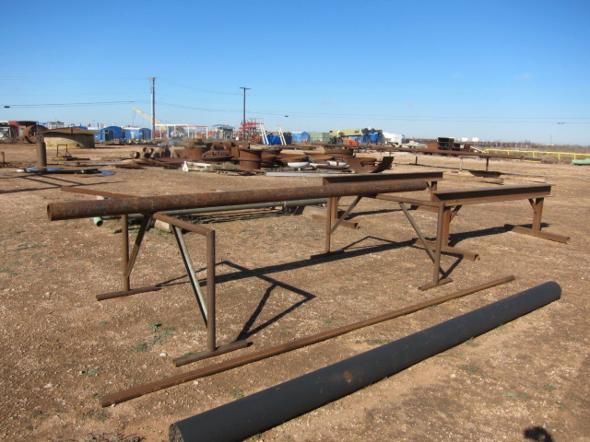 LOT CONSISTING OF: steel pipe & sawhorses (8) - Image 3 of 5