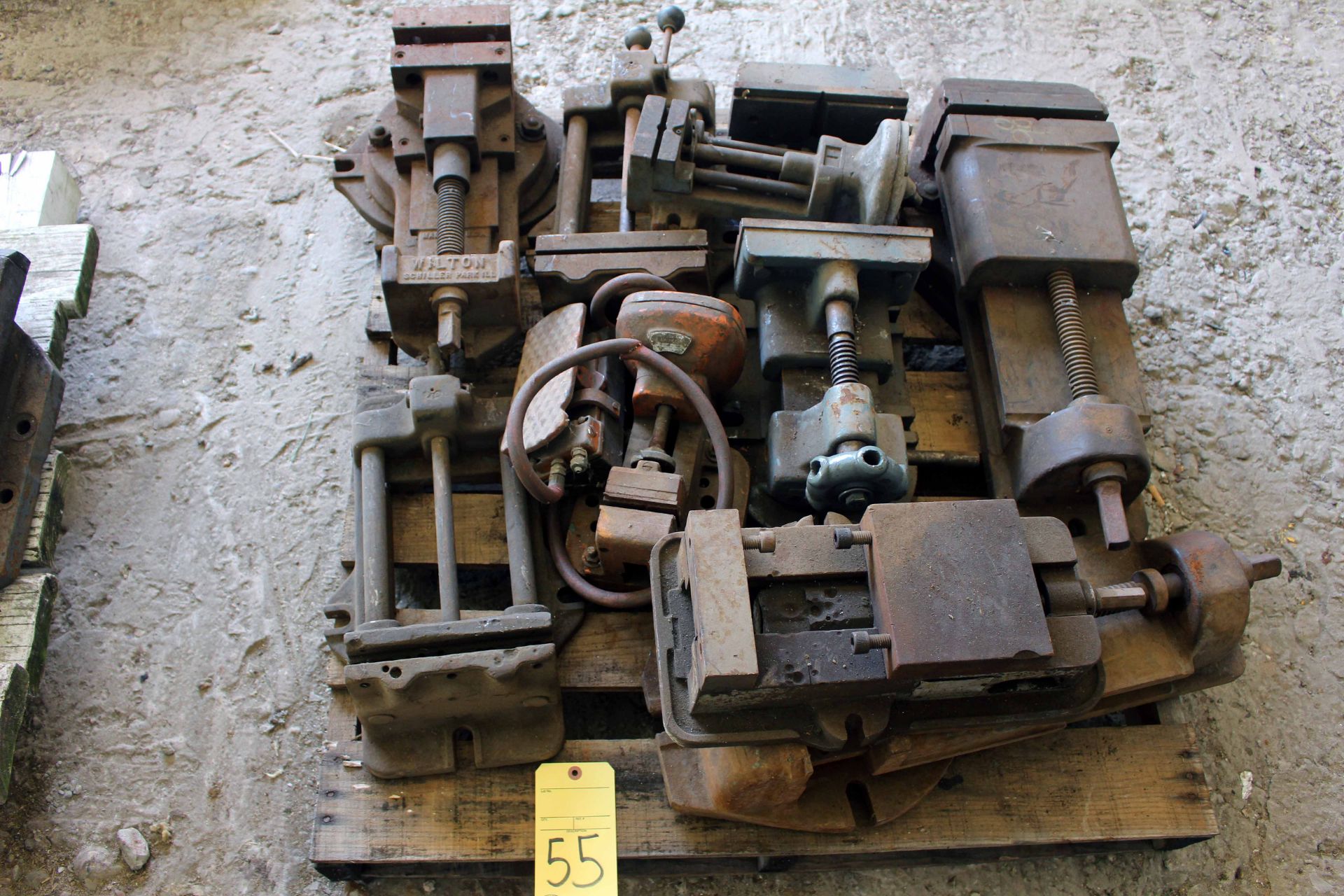 LOT OF MACHINE VISES (on one pallet)