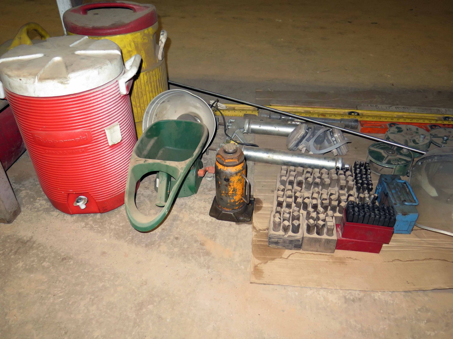 LOT OF HAND TOOLS & MISC., assorted (under three tables) - Image 4 of 5