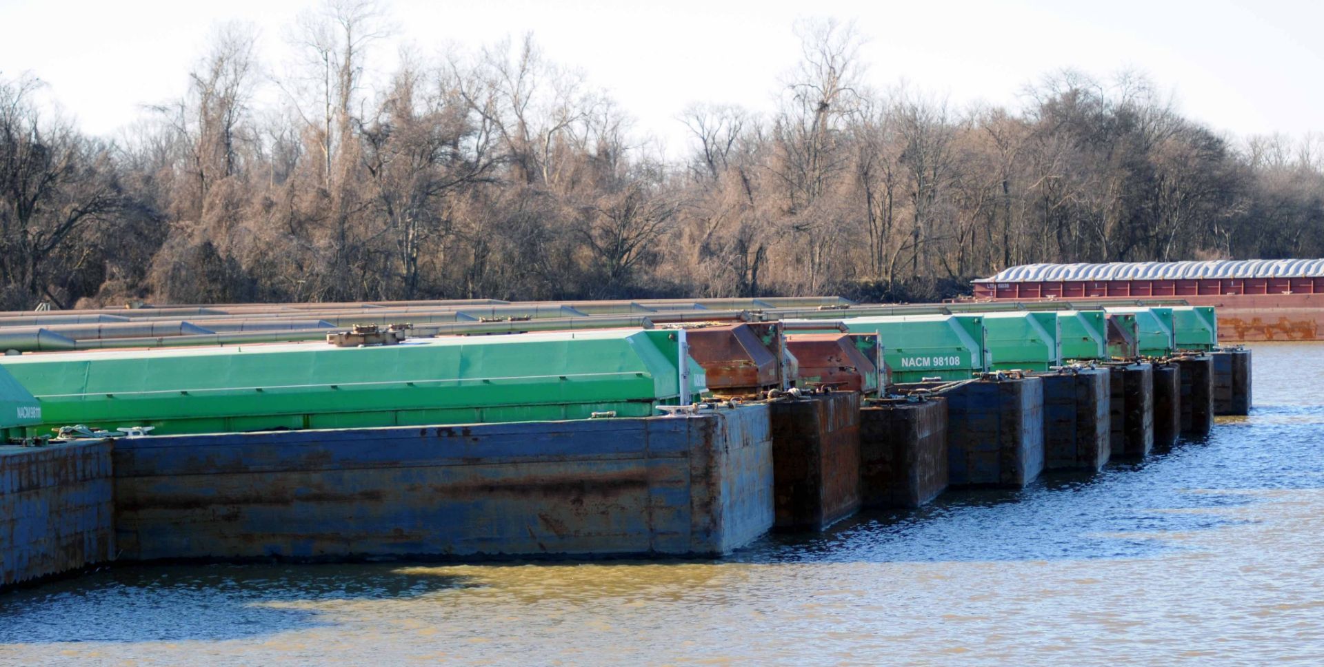 BARGE #NACM98108, (1) USED INDEPENDENT RIVER/SEA GOING TANK BARGE: approximate barge dimensions 200' - Image 8 of 10