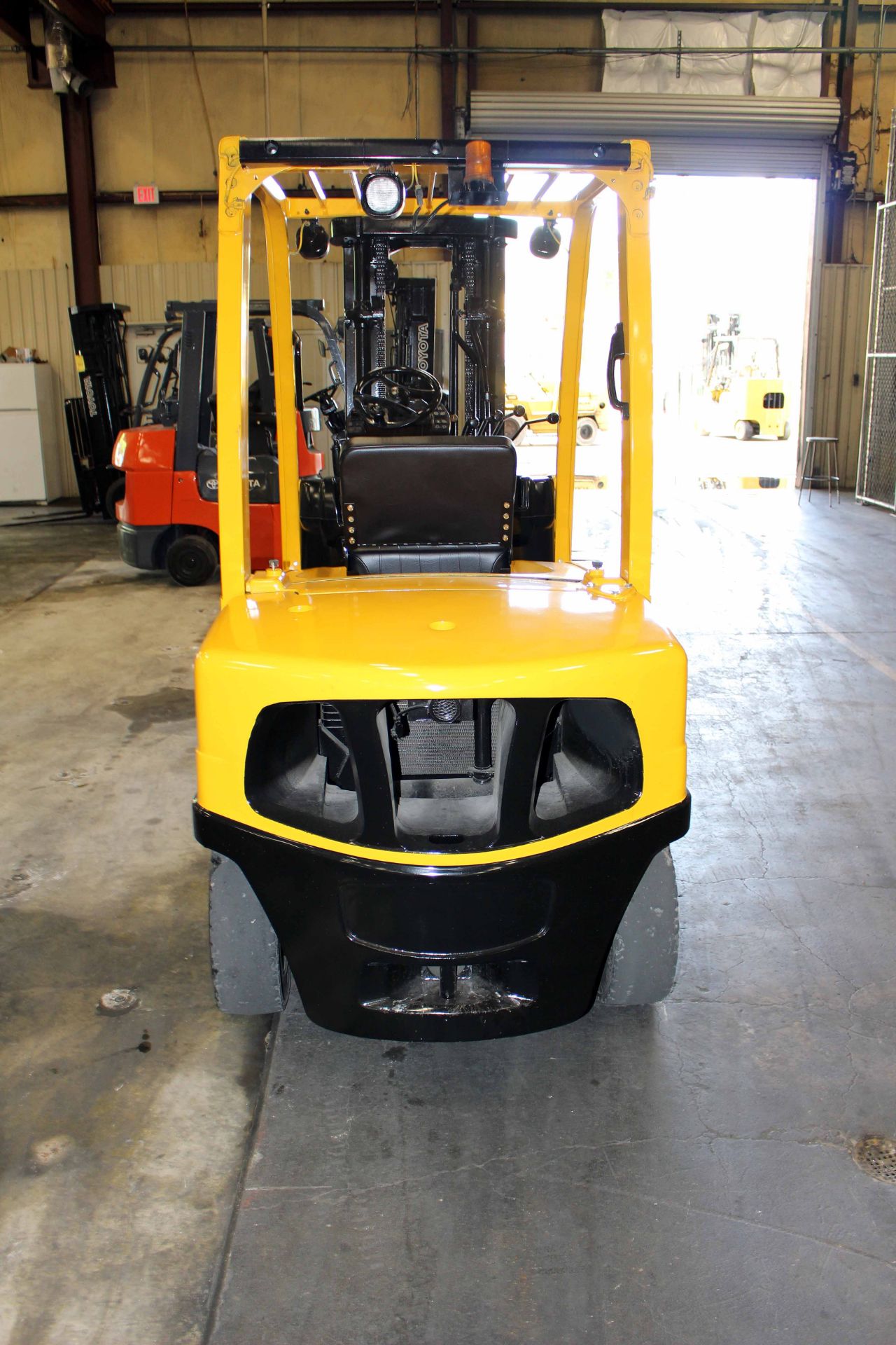 FORKLIFT, HYSTER 7,000 LB. CAP. MDL. H70FT, new 2010, gas, 88" triple stage mast, 181" lift ht., - Image 5 of 5