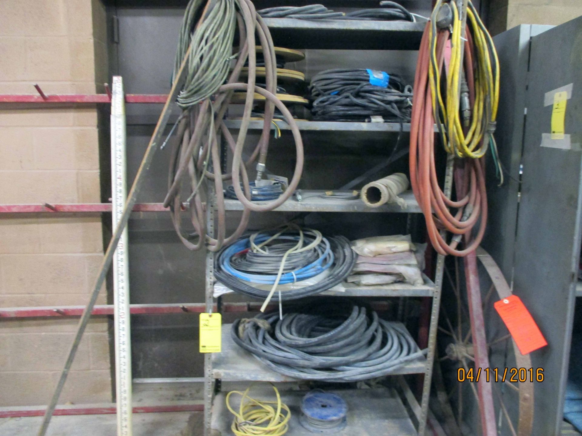 LOT CONSISTING OF: hose & electrical cable (on one shelf)