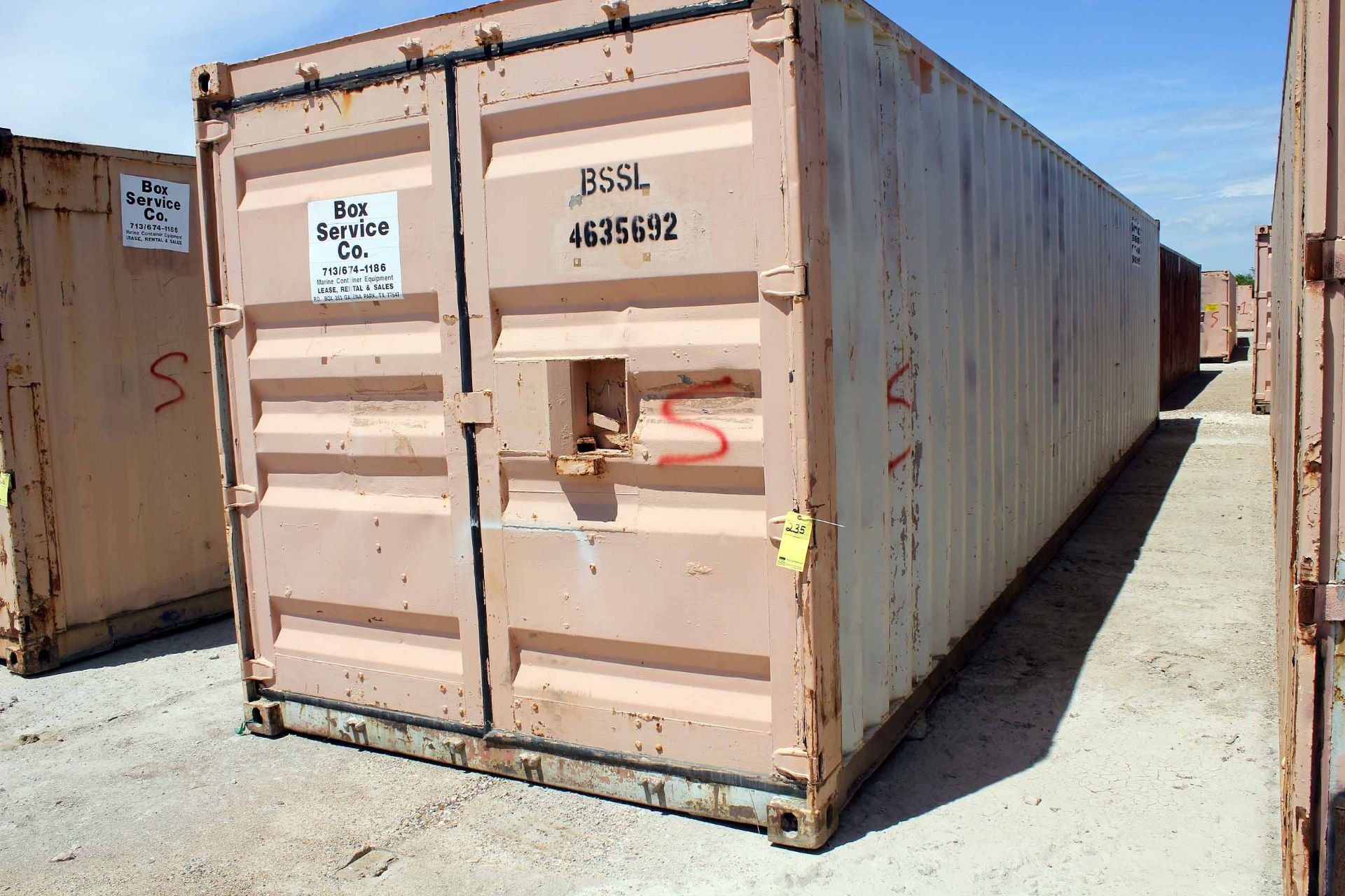 STEEL STORAGE CONTAINER, 40'L. x 96"W. x 8' ht., dbl. swing-out front doors (Unit BSSL4635692)