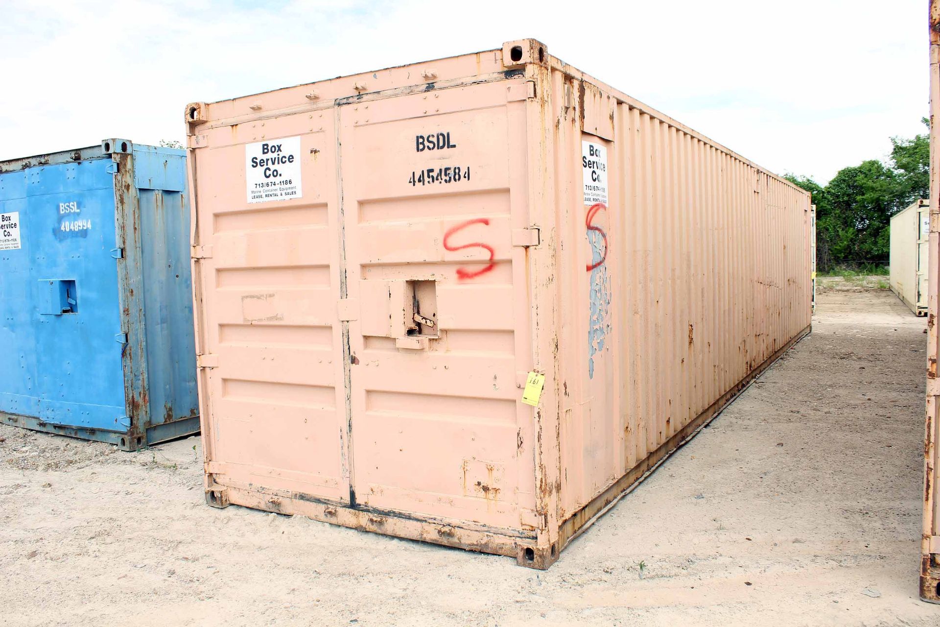 STEEL STORAGE CONTAINER, 40'L. x 96"W. x 8' ht., dbl. swing- out rear doors, front man door (Unit