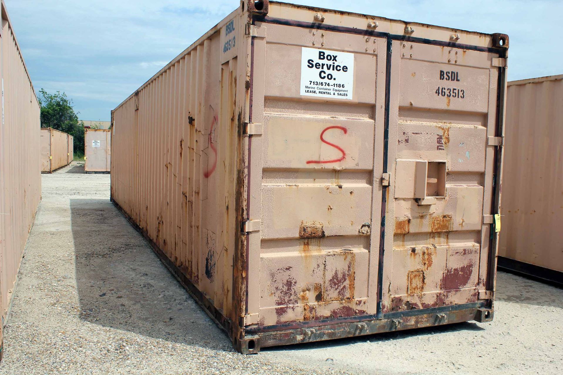 STEEL STORAGE CONTAINER, 40'L. x 96"W. x 8' ht., dbl. swing-out rear doors, front man door (Unit - Image 2 of 4