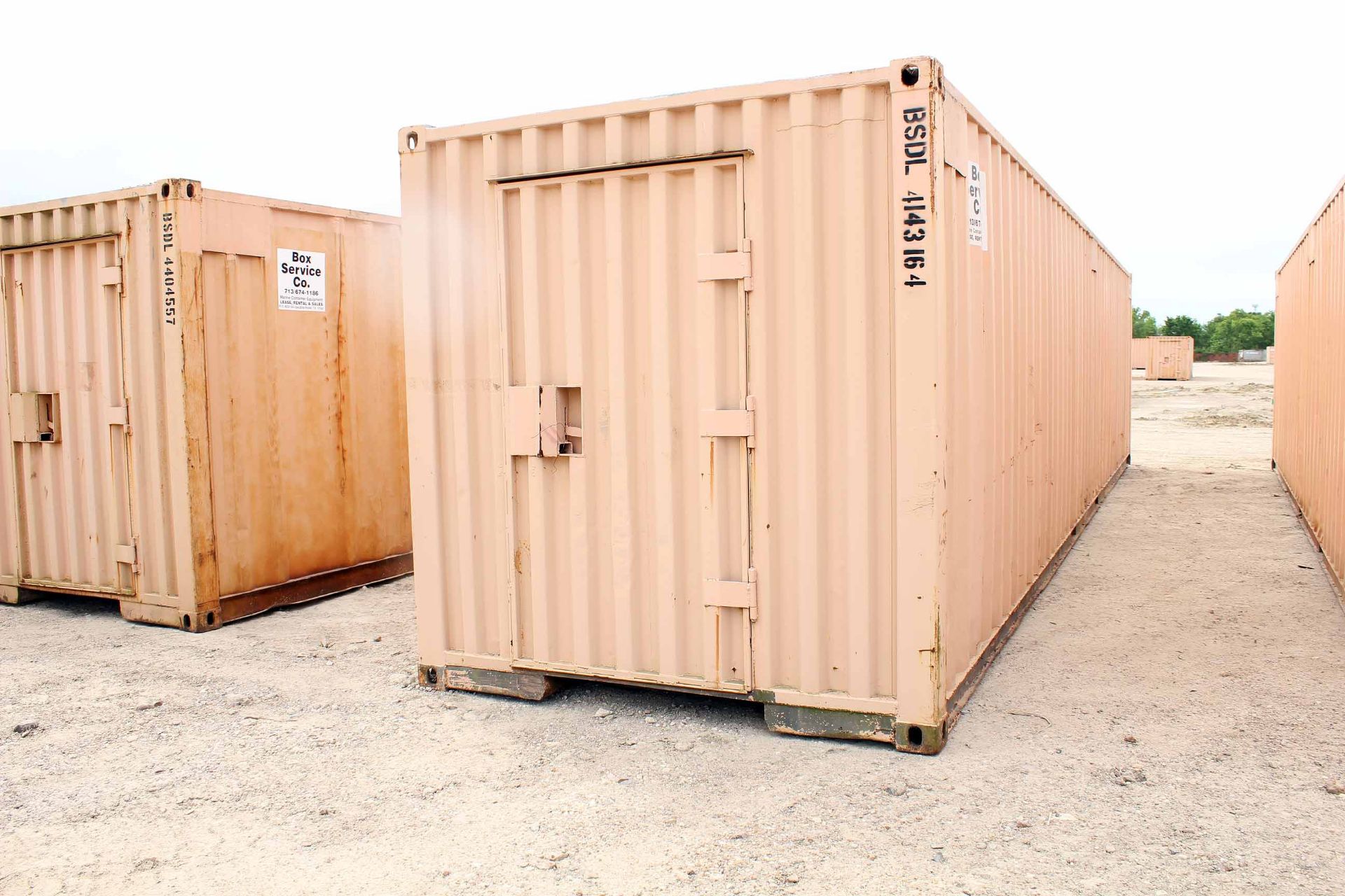 STEEL STORAGE CONTAINER, 40'L. x 96"W. x 8' ht., dbl. swing- out rear doors, front man door (Unit - Image 3 of 4