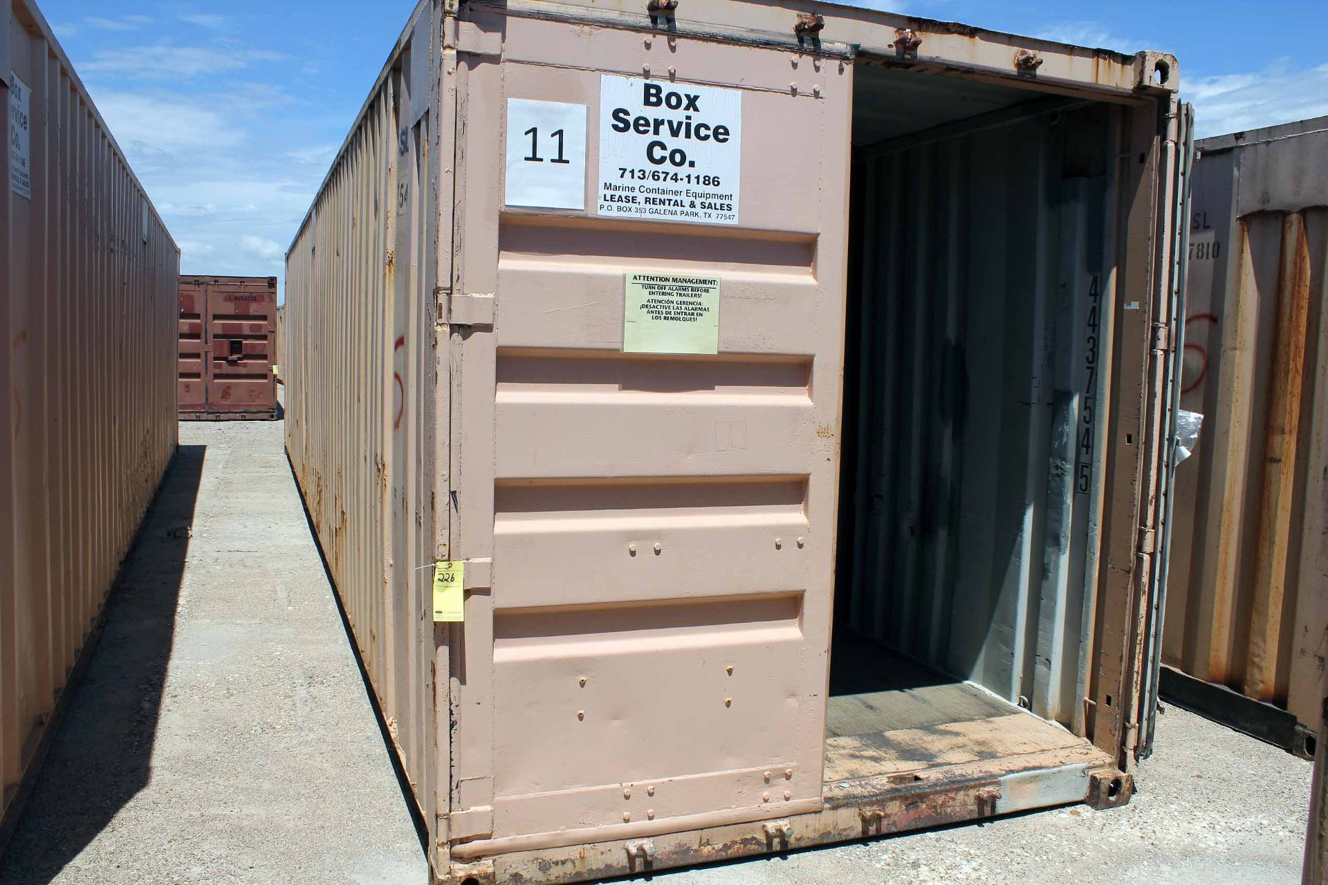 STEEL STORAGE CONTAINER, 40'L. x 96"W. x 8' ht., dbl. swing-out front doors (Unit BSSL4437545)