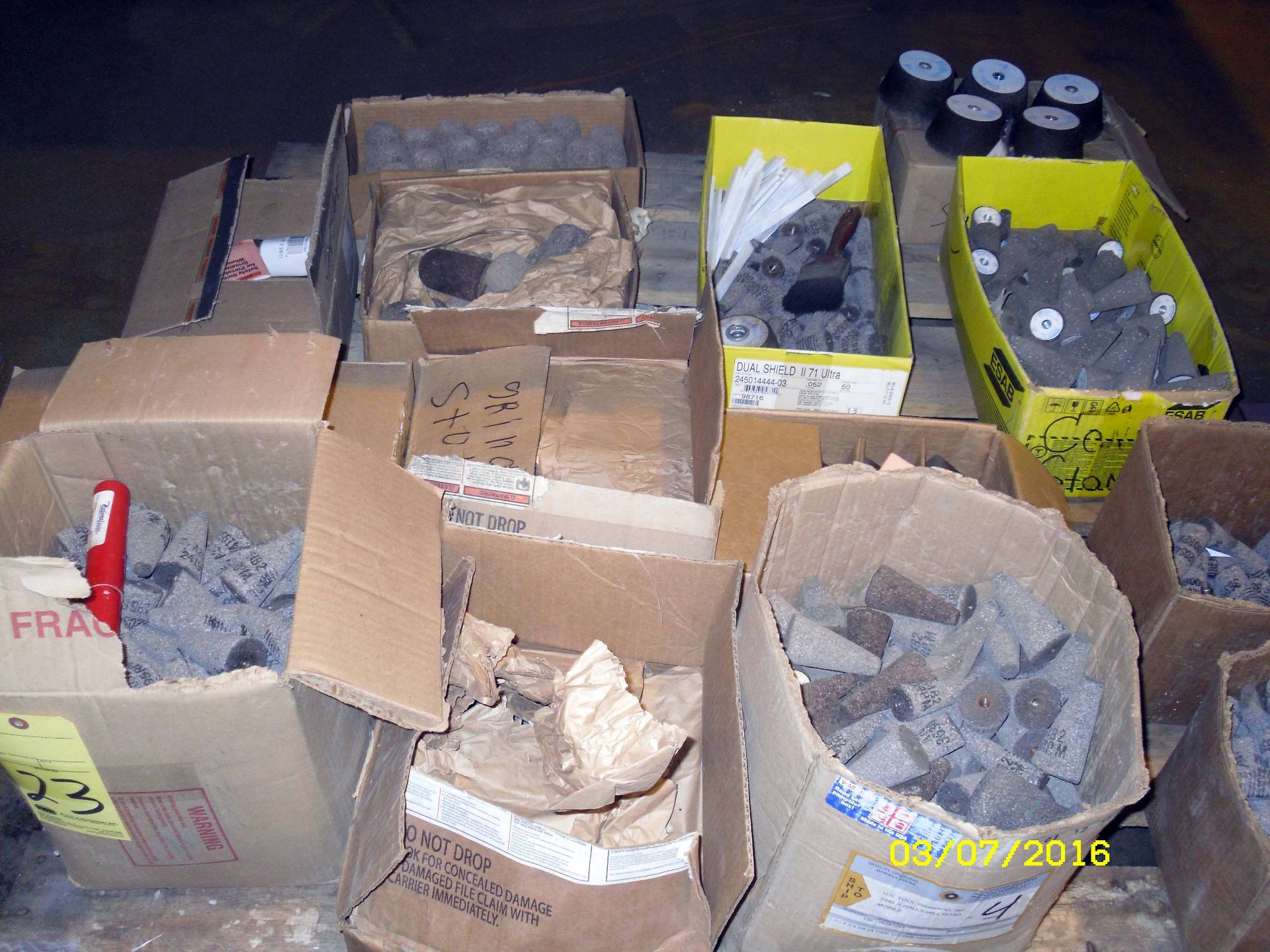 LOT OF GRINDING WHEELS, assorted