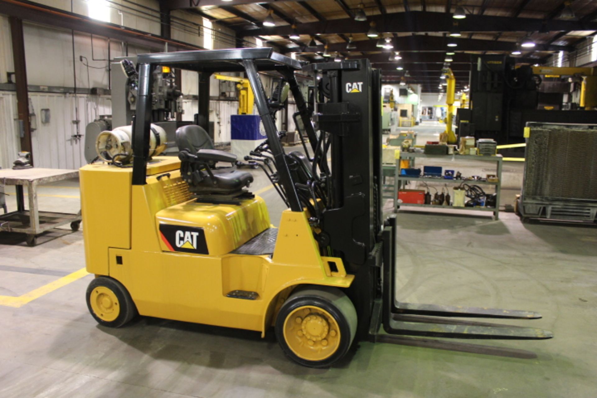 FORKLIFT, CATERPILLAR 12,000 LB. CAP. MDL. GC55K, new 2009, LPG, 78" triple stage mast, 144" lift - Image 5 of 9