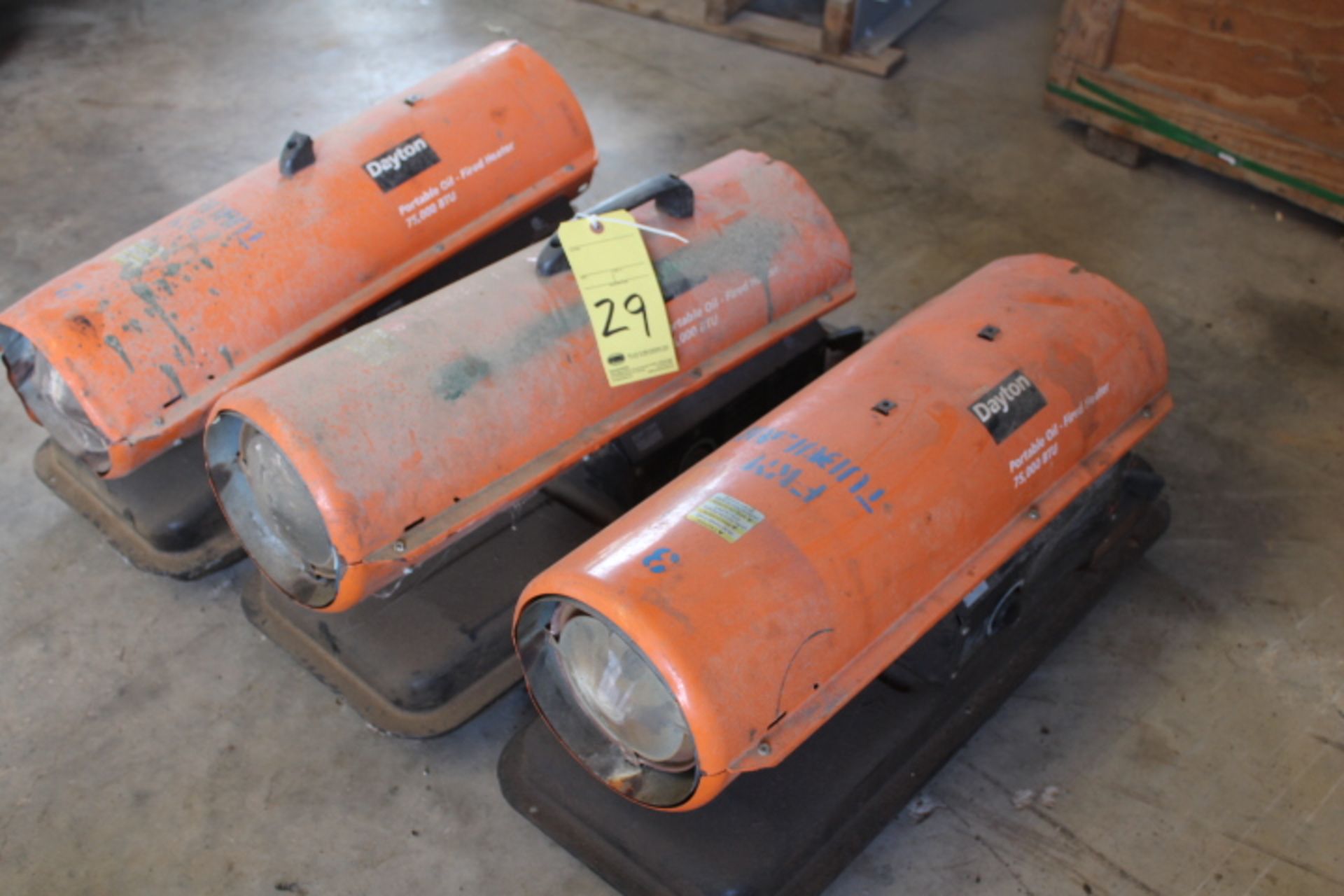 LOT OF PORTABLE HEATERS (4), DAYTON, 75,000 BTU, oil fired