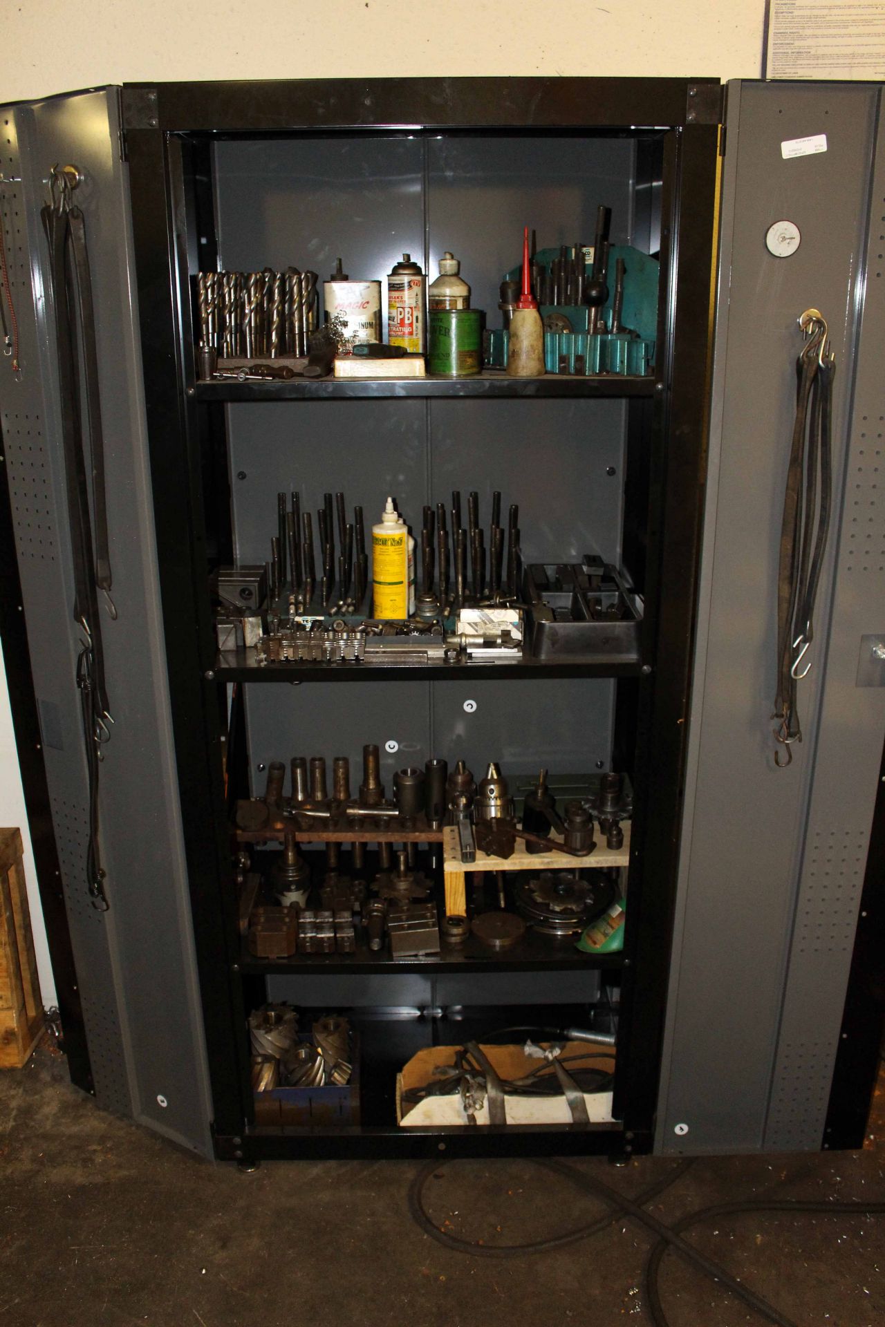 LOT OF TOOLING (in one cabinet)
