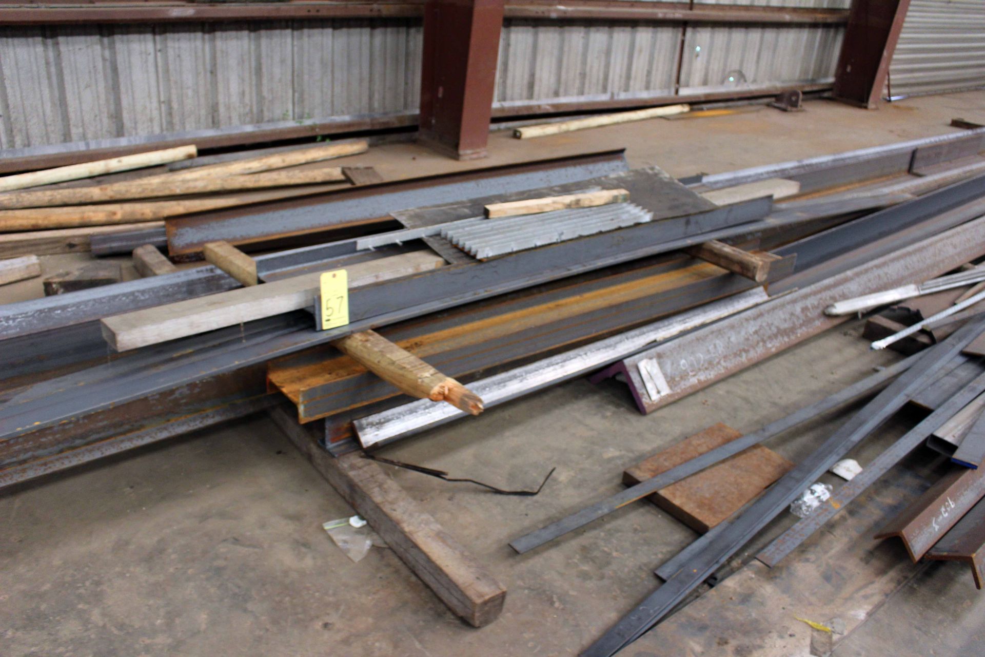 LOT OF STRUCTURAL STEEL