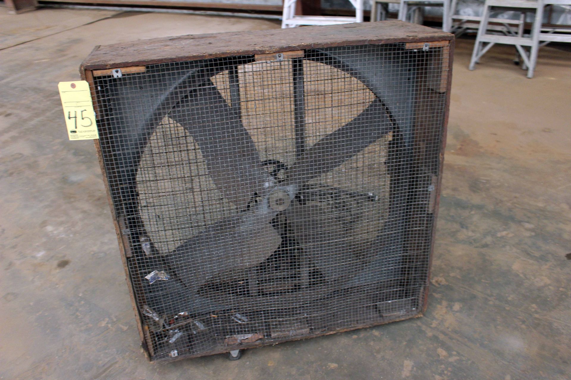 BOX FAN, 36"