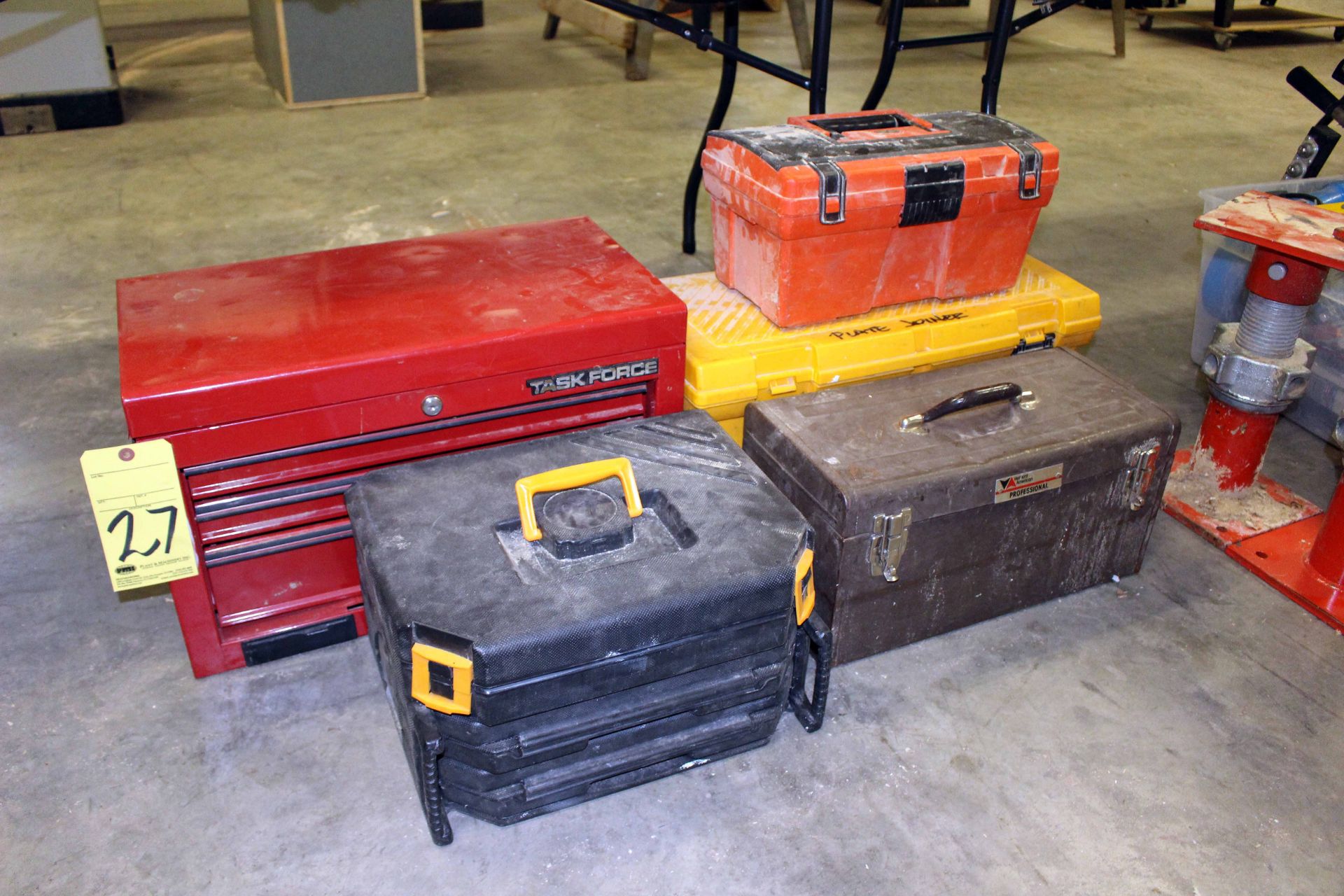 LOT OF TOOLBOXES (5)